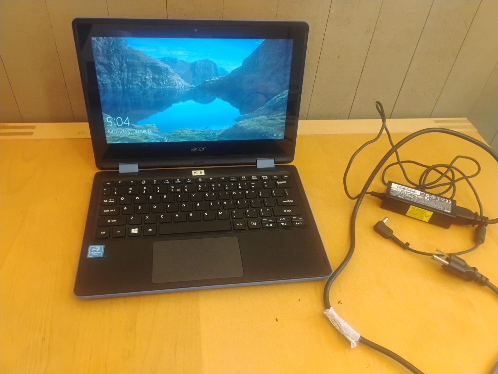 Acer Aspire R3 series model N15W5.