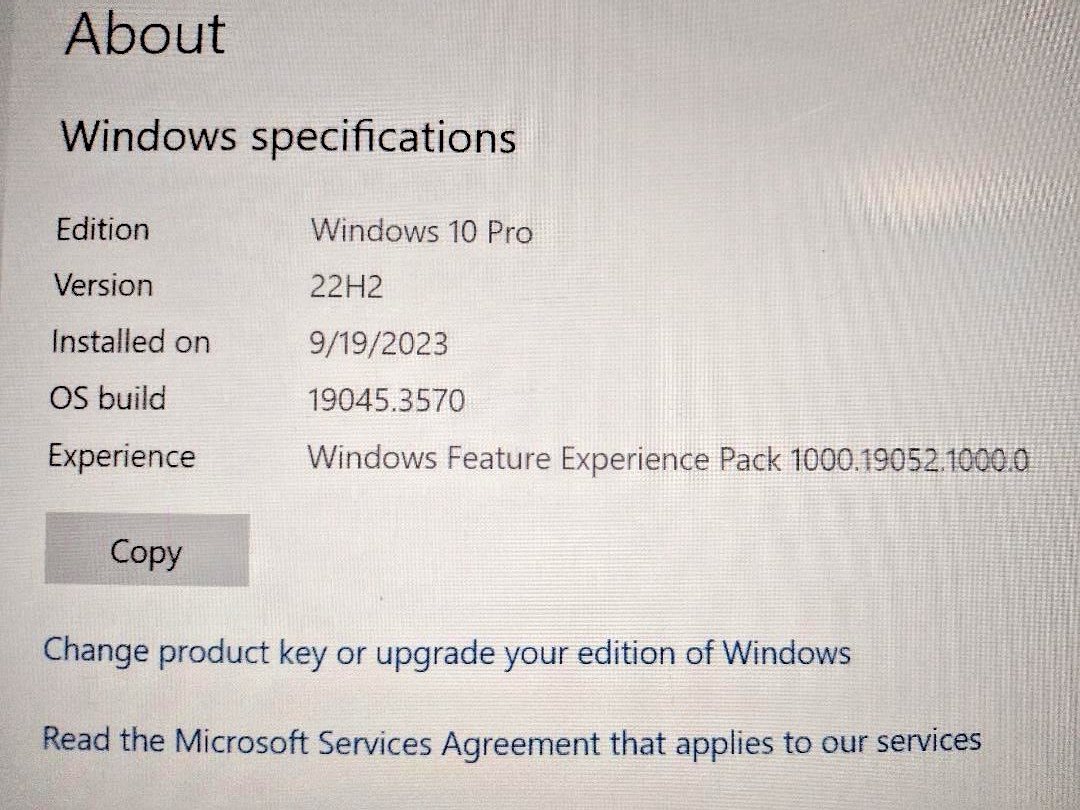 Fujitsu Stylistic Q616 Core M5-6Y54 4GB RAM 128GB SSD win 10 Works/Looks Good