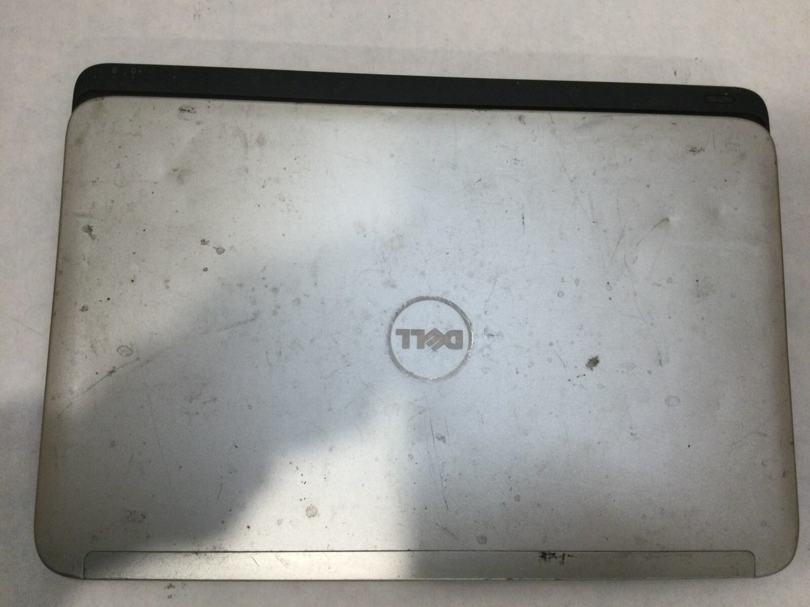 Dell XPS L501x 15.6” / Intel Core i5 UNKNOWN SPECS / (CRACKED/MISSING PARTS!)MR
