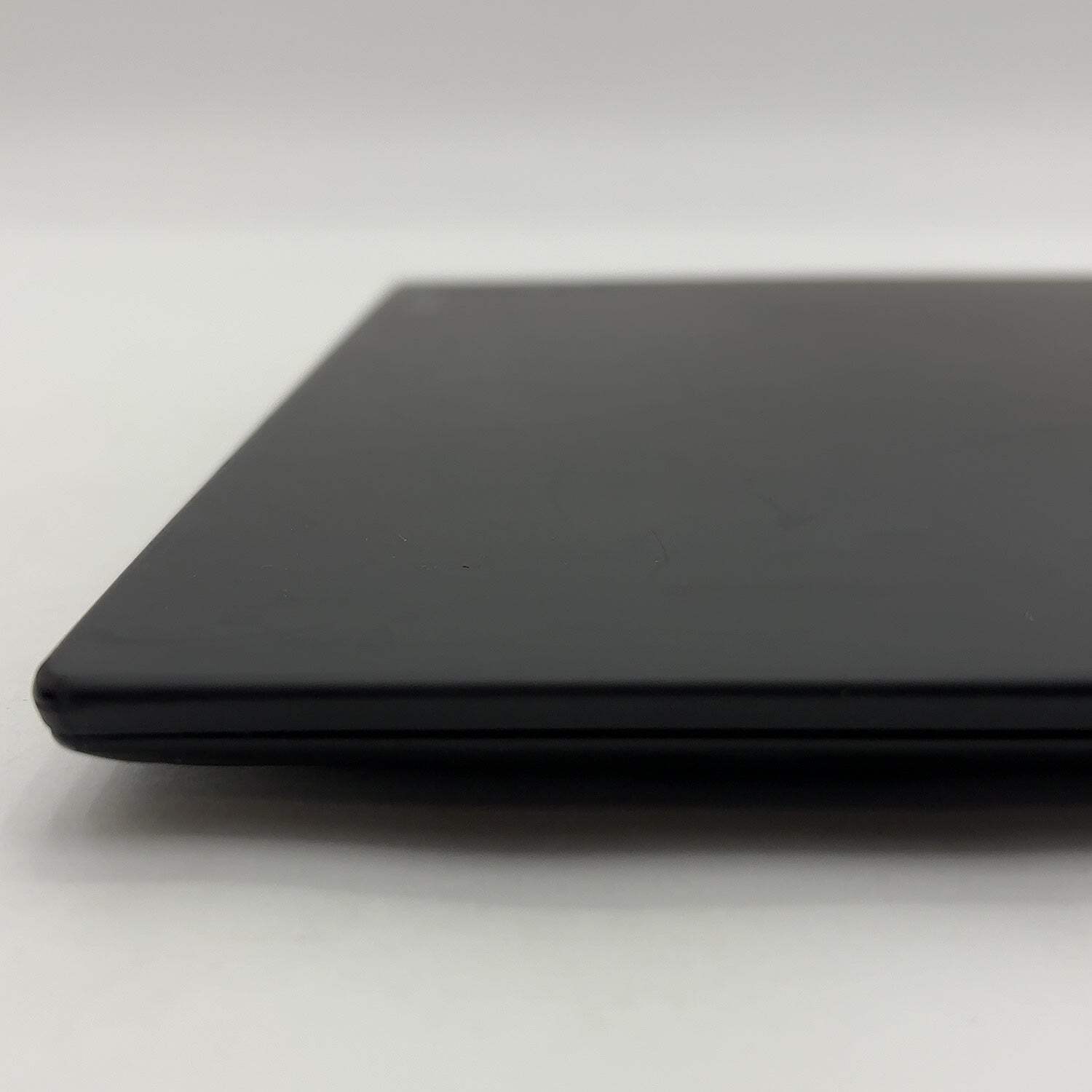 Broken Lenovo ThinkPad X1 Carbon Gen 5 20HR000DUS 14″ i5-7300U 8GB RAM 256GB Bad