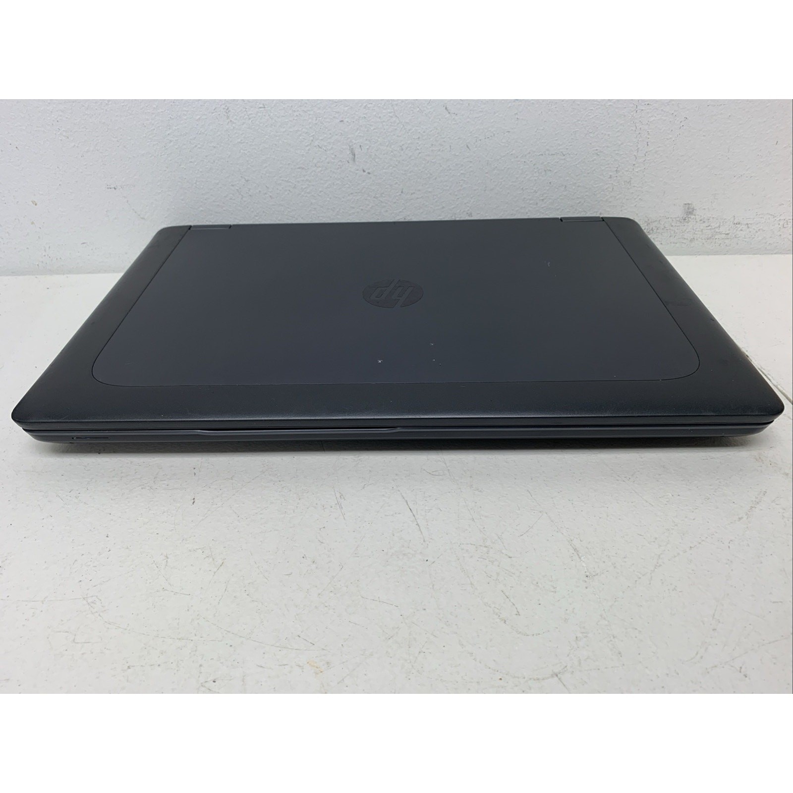 HP ZBook 17 G2 Core i7-4700M 2.40GHz 12GB RAM 256gb SSD Wind 10 Pro Read Descr