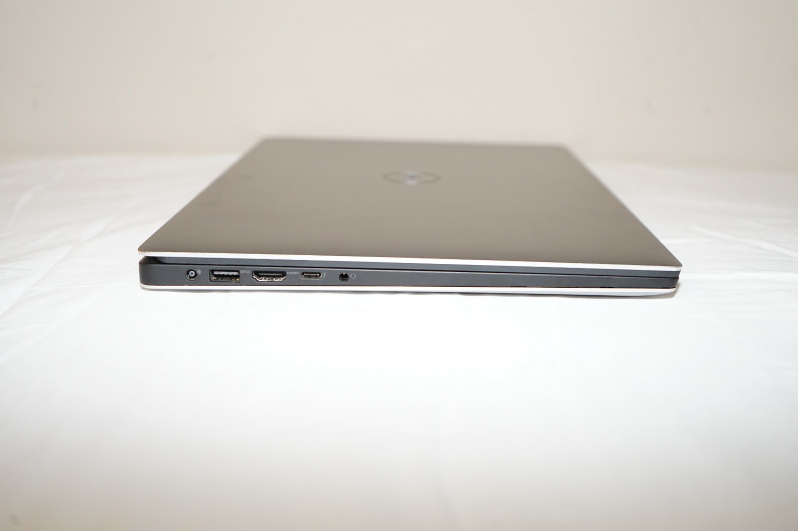 ^ Dell Precision 5520 i5-7300HQ @ 2.5GHz 16GB Ram No HD “DISPLAY ISSUES” #C1409