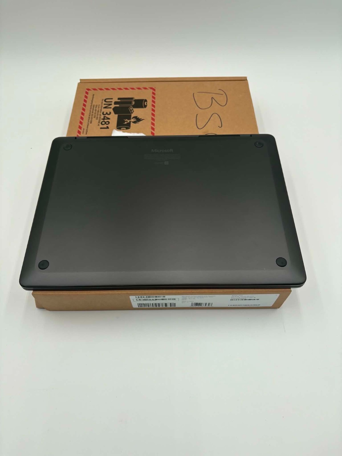 13.8″ Microsoft Surface Business Laptop 7th Ed – Intel Ultra 7 268V, 32GB, 256GB