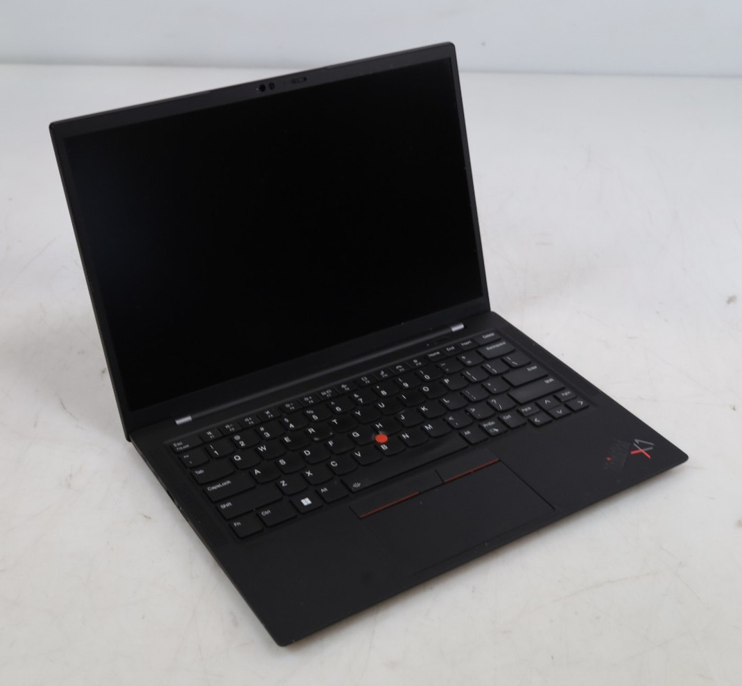Lenovo ThinkPad X1 Carbon G10 14″ Touchscreen 32GB LPDDR5 No HDD COA OS