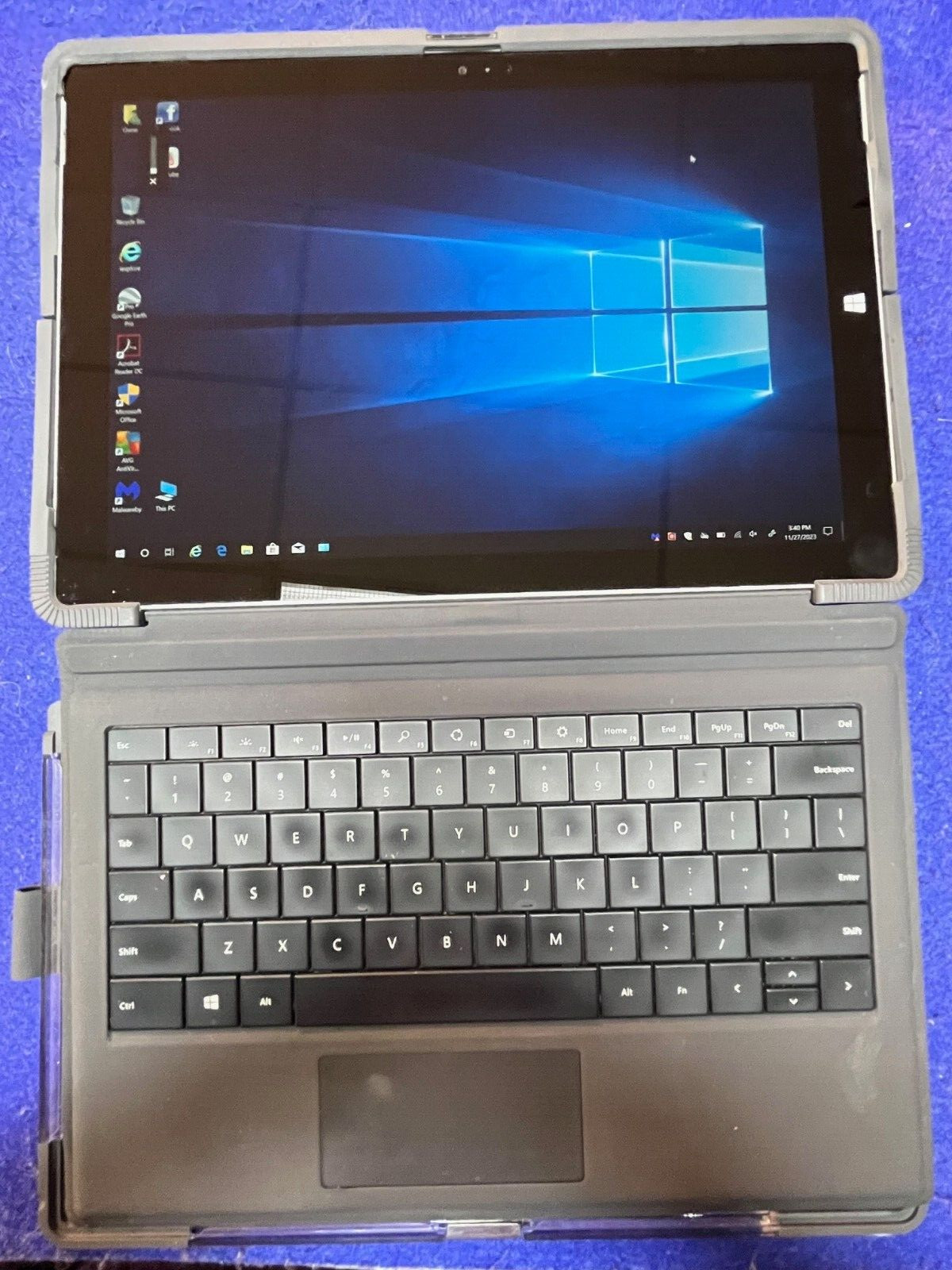 Microsoft Surface Pro 3 i5-4300U@1.9GHz, 8GB Ram, 256GB OBS, W10P Installed