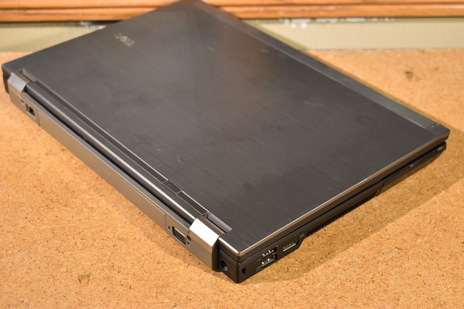 Dell Latitude E6510 Core i5-520M 3GB 750GB HD NVidia 3100M Windows XP Pro 32-bit