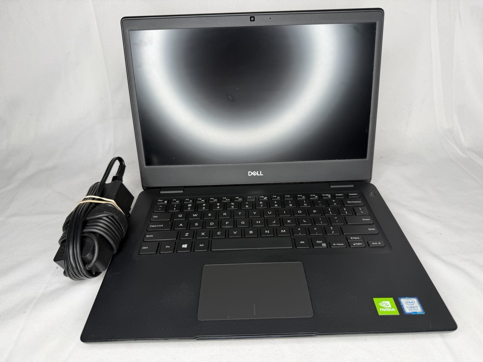 Dell Latitude 3400 14” (i7-8565U, 1.8 GHz, 16GB RAM, 256GB NVMe) Win11Pro wGPU