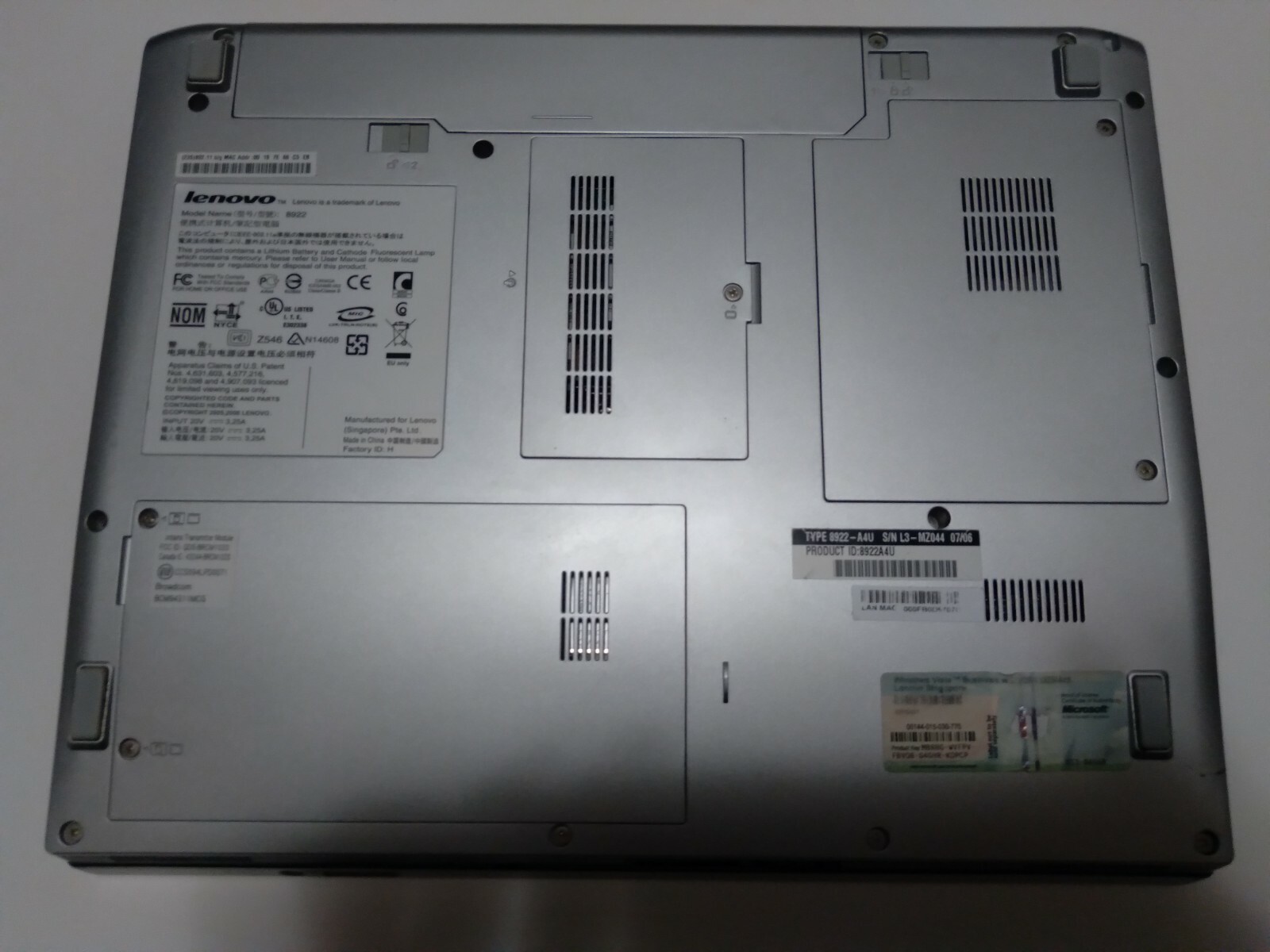 BROKEN – Lenovo 3000 C200 type 8922 Laptop (NO HDD) AND CHARGER
