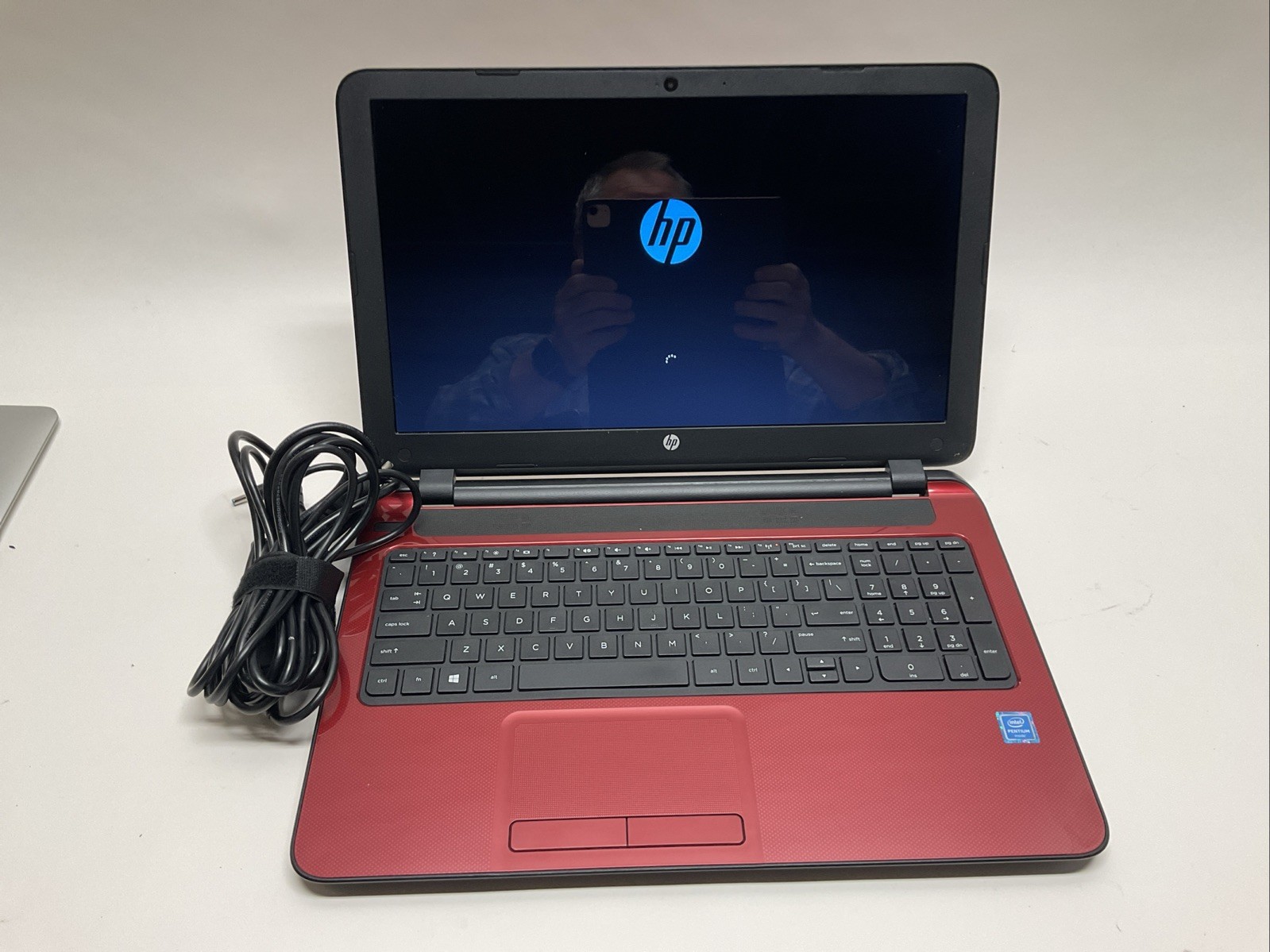 Laptop HP 15-f272wm RAM 8GB HDD 500GB Windows 10