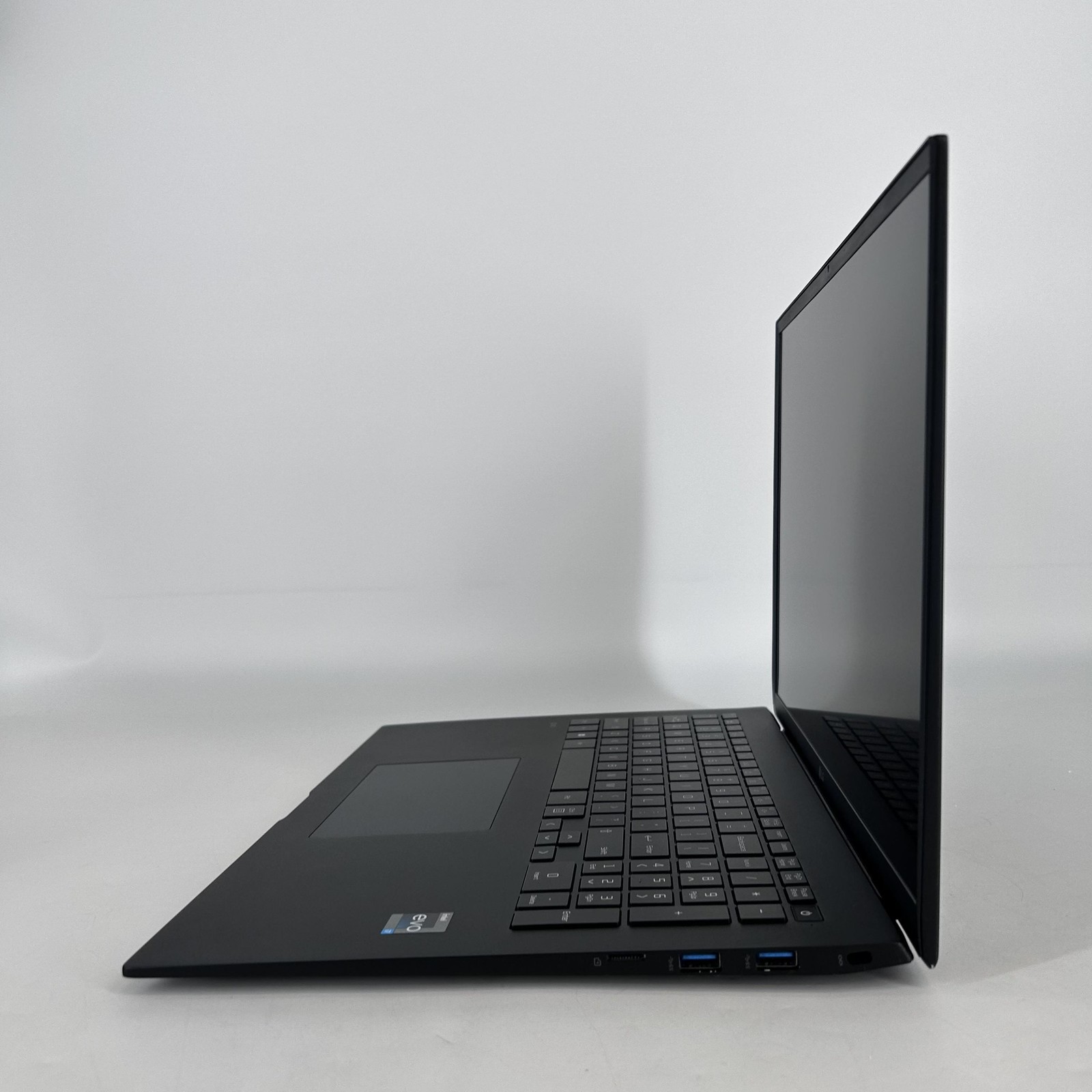 LG Gram 17 Black QHD+ 2.6 GHz i7-1360P 32GB 1TB SSD Very Good