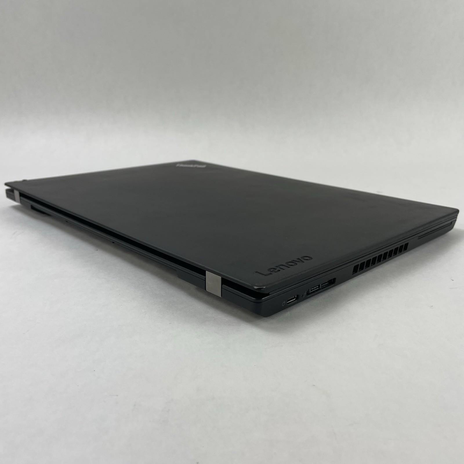 Lenovo ThinkPad T480 14″ i5-8350U 1.70 GHz 8 GB RAM No SSD/OS/AC – Bad Bottom