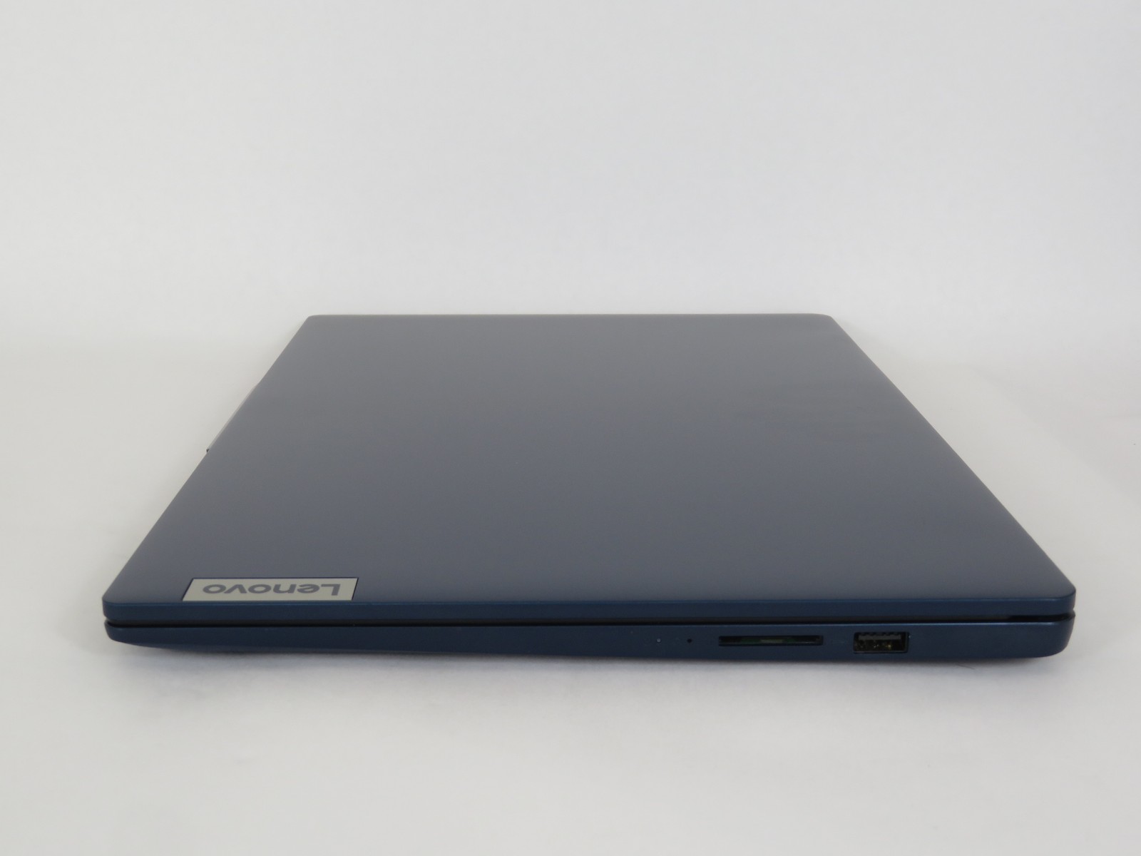 Ideapad Slim 3 15ABR8 15.6in FHD AMD Ryzen 7 7730U 2GHz 16GB RAM 512GB SSD