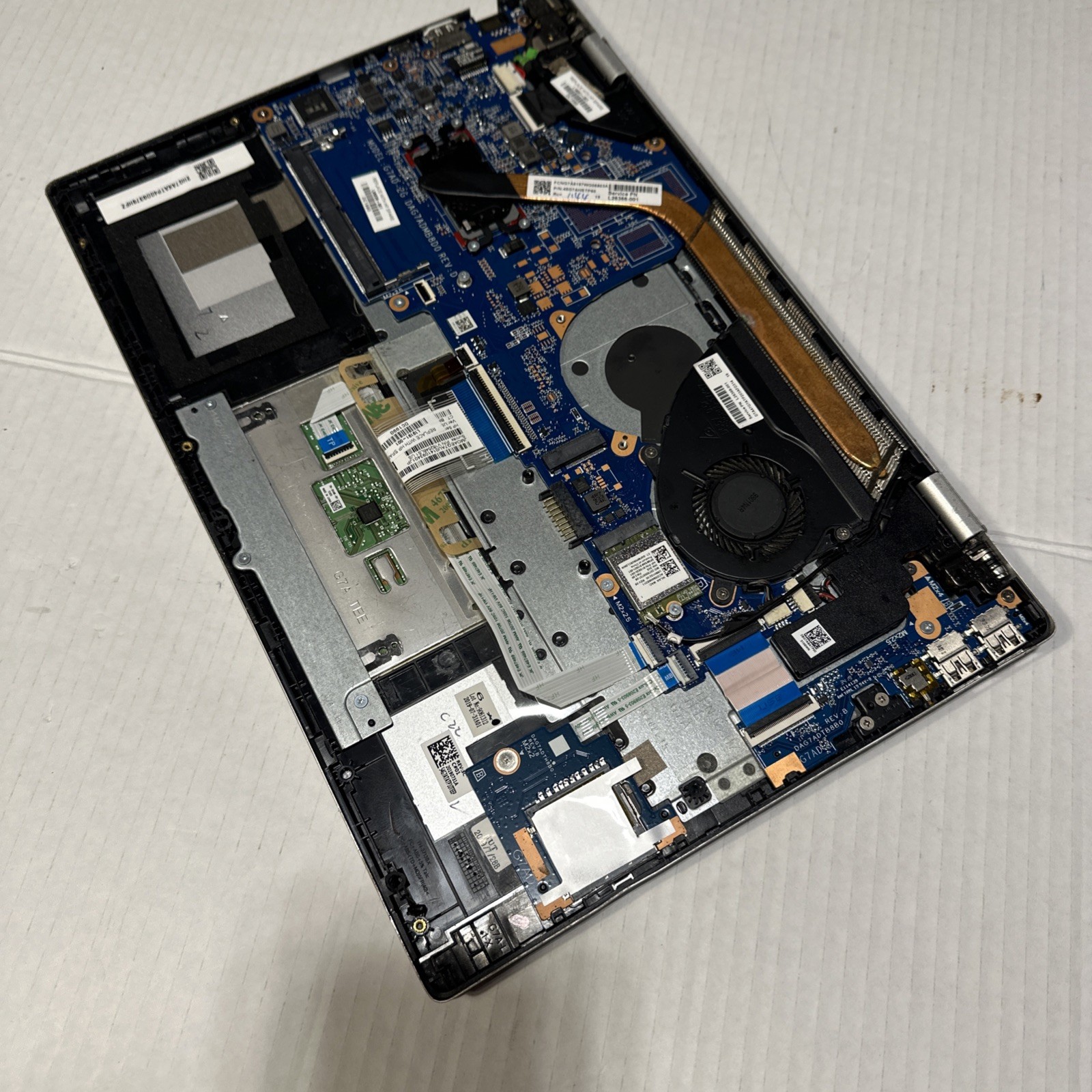 HP Pavilion 15-cs2013ms Intel Core i5 – No Power/READ – (L13)