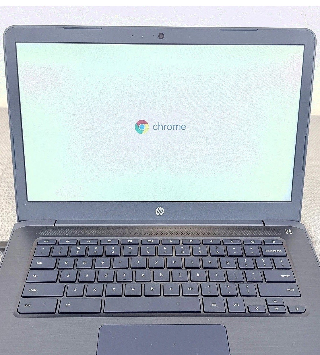 HP Chromebook 14-db0031nr 14″ Laptop 4GB 32GB AMD A4 Gray Good Tested No Cord