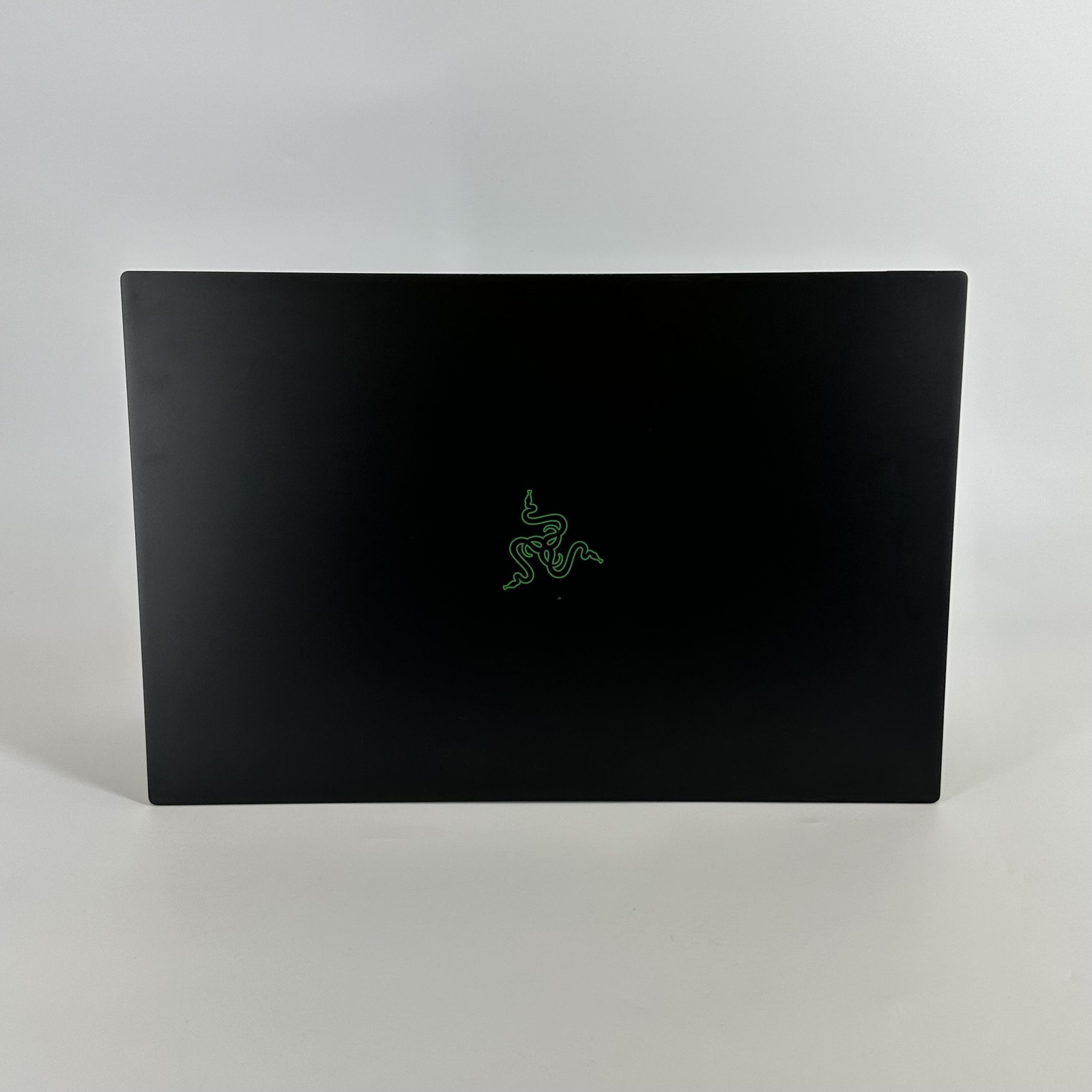 Razer Blade 17 144Hz 4K 2.5 GHz i9-12900H 32GB 1TB SSD RTX 3070 Ti – FRAME GAP