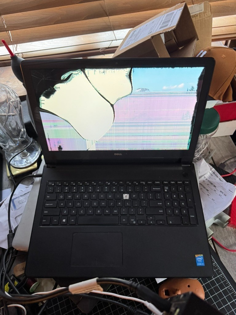 Dell Inspiron 15 – Intel Core i3 4th Gen – 4GB RAM – No Drive/OS – For Parts/Rep