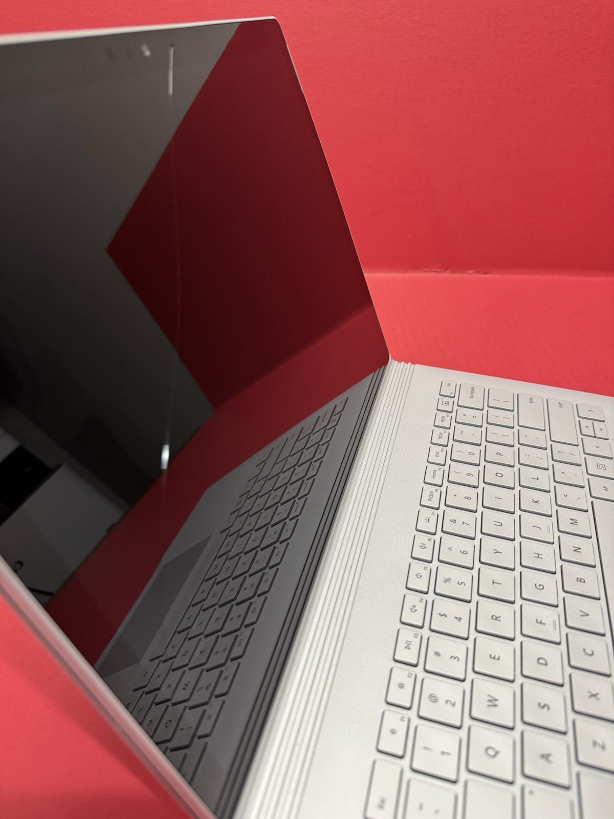 Surface Book 2 1832 i5 8350U 1.7GHz 8GB RAM 256GB SSD