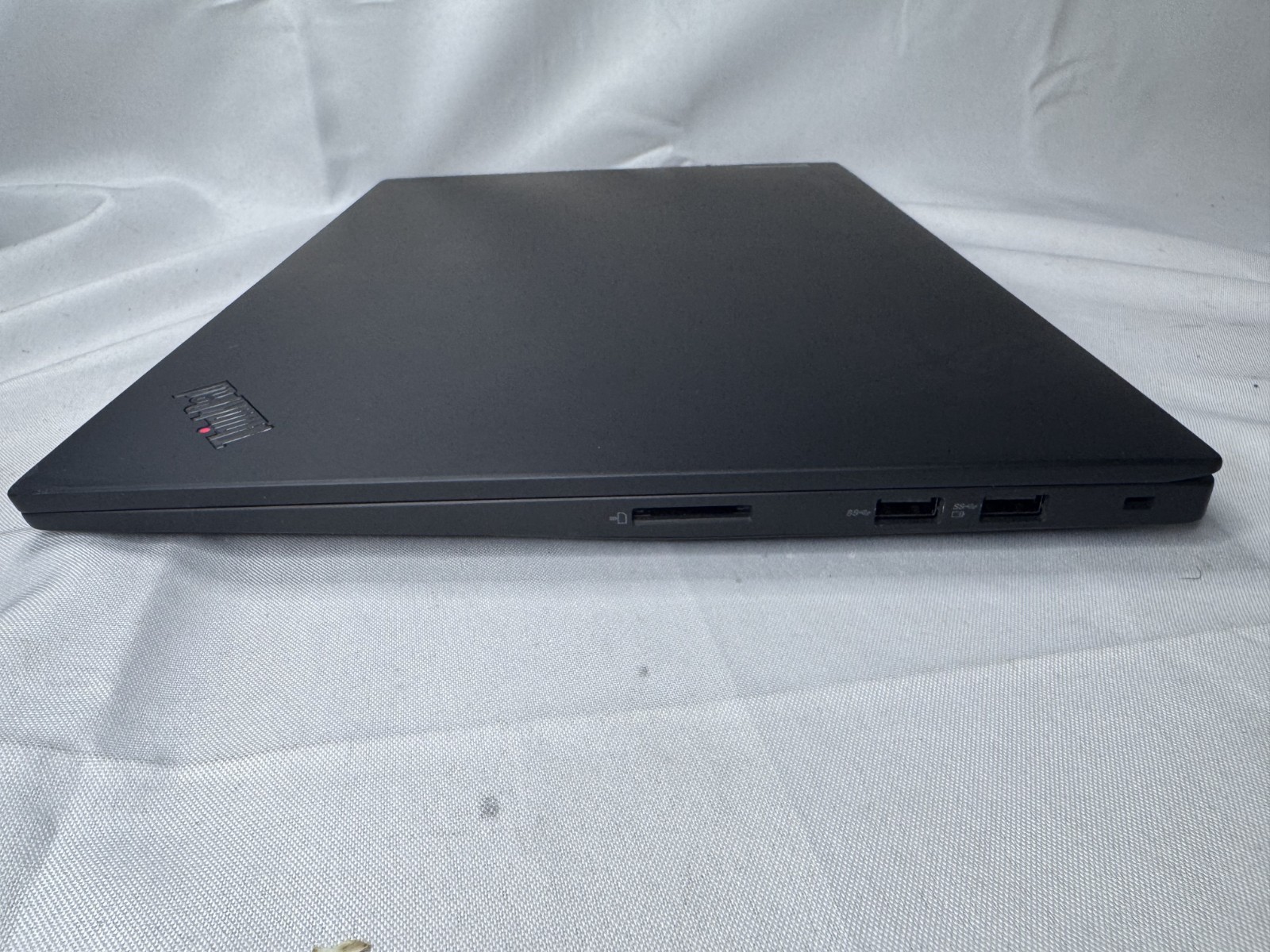 Lenovo ThinkPad P1 Gen 5 Laptop, 16″, i7-12800H, 16GB RAM, 512GB SSD, A2000 GPU