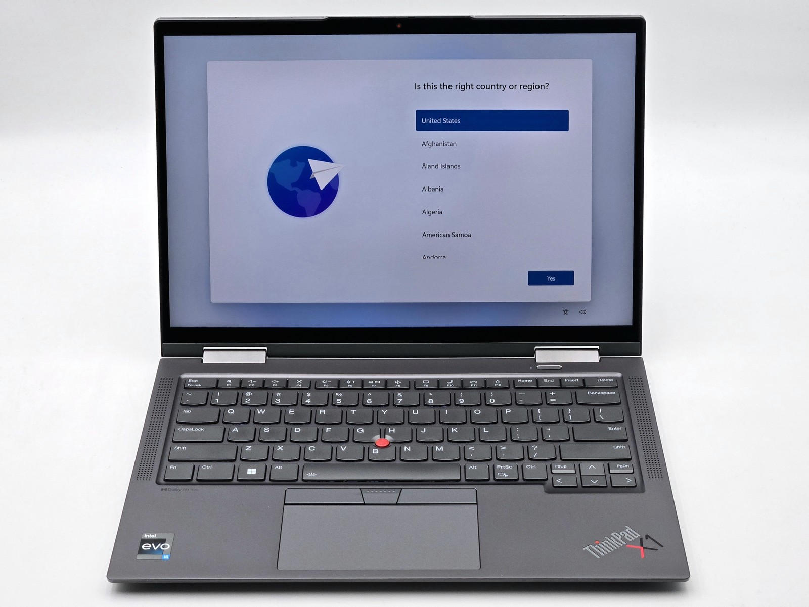 Lenovo ThinkPad X1 Yoga Gen 8 2-in-1 14″ FHD+ Touch I5-1335U 512GB SSD 16GB W11P