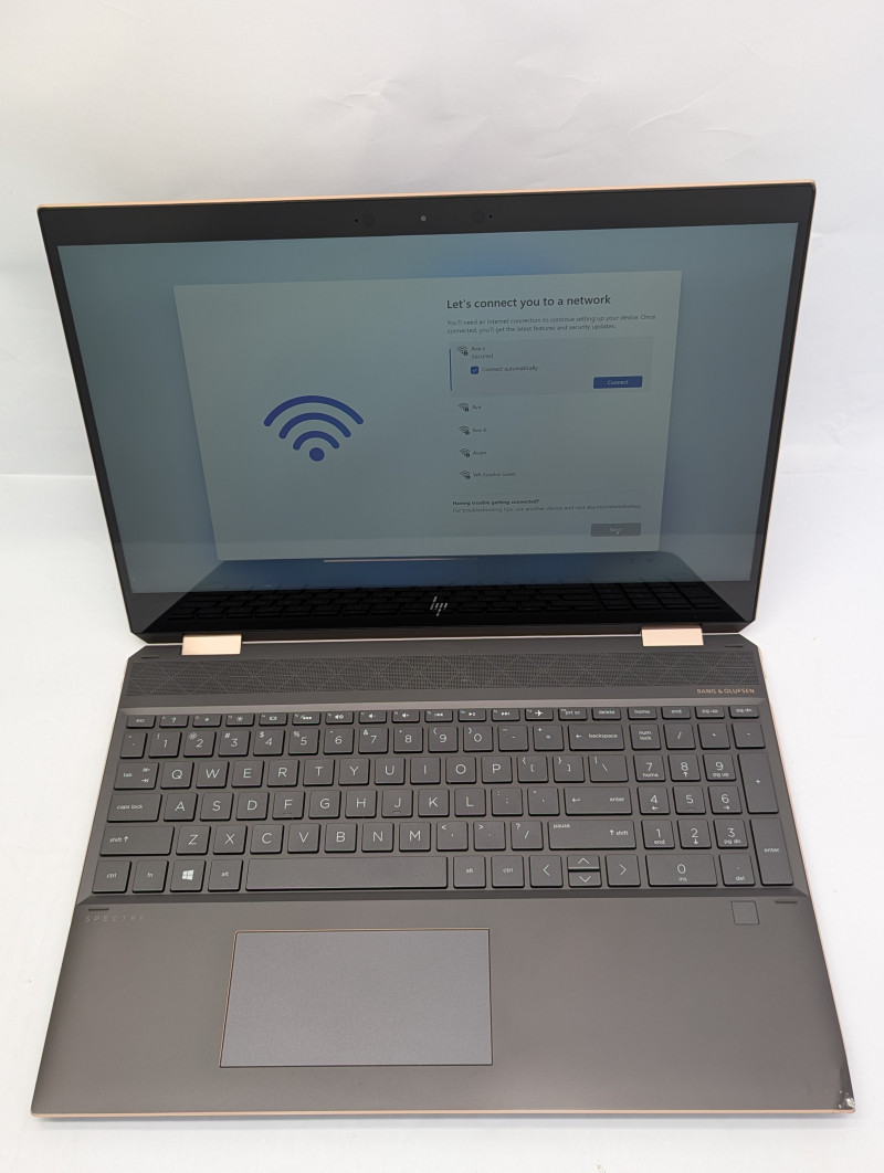 HP Spectre x360 2-in-1 15.6″ 4K UHD Touch i7-10510U 16GB 512GB SSD NVIDIA MX250