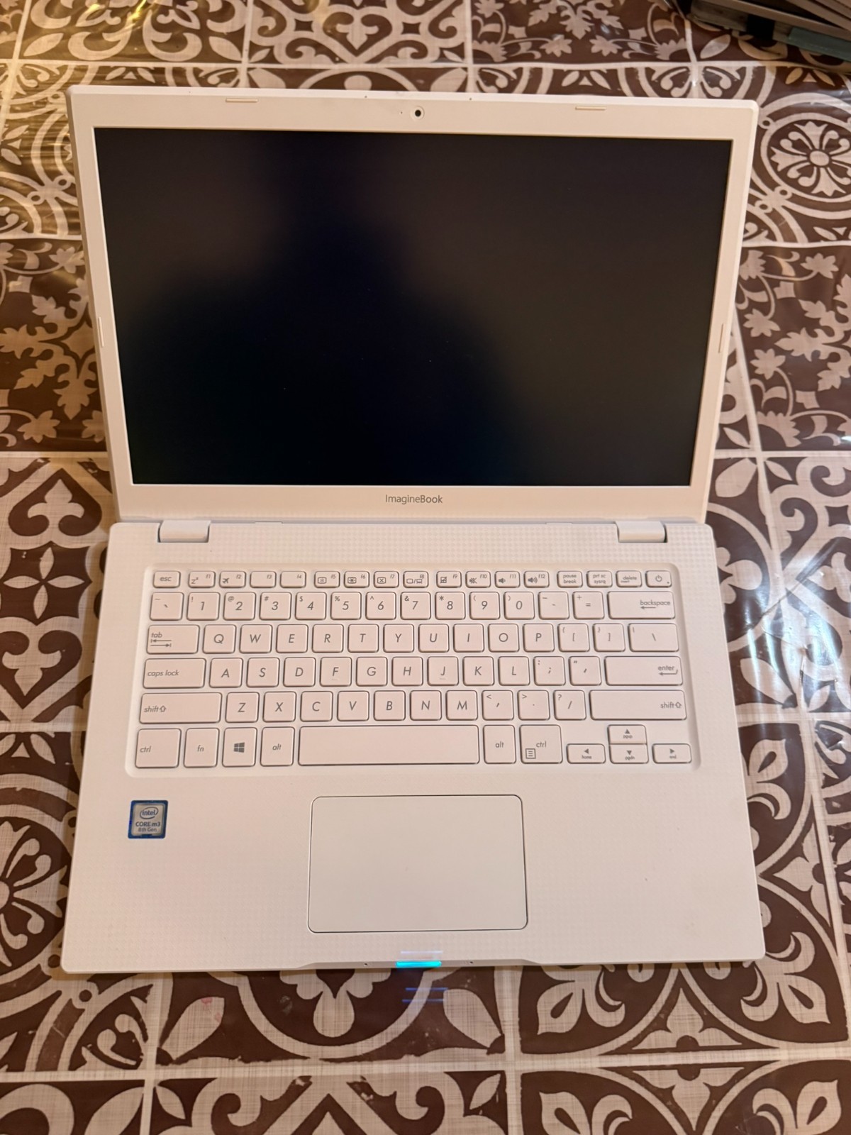 ASUS ImagineBook 14″ MJ401TA m3-8100Y 4GB 256GB SSD Win11 White