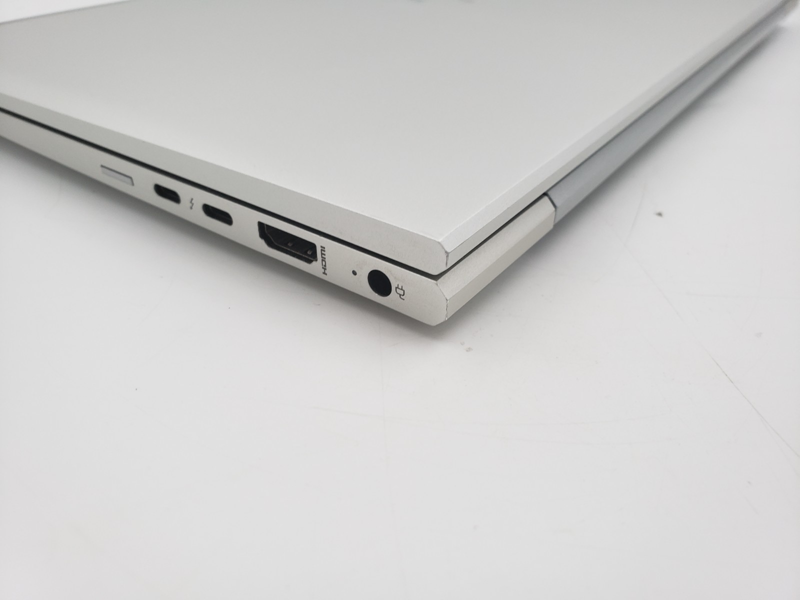 HP EliteBook 840 G8 i7-1165G7 2.80GHz 16GB Ram 512GB SSD Win 11 Pro