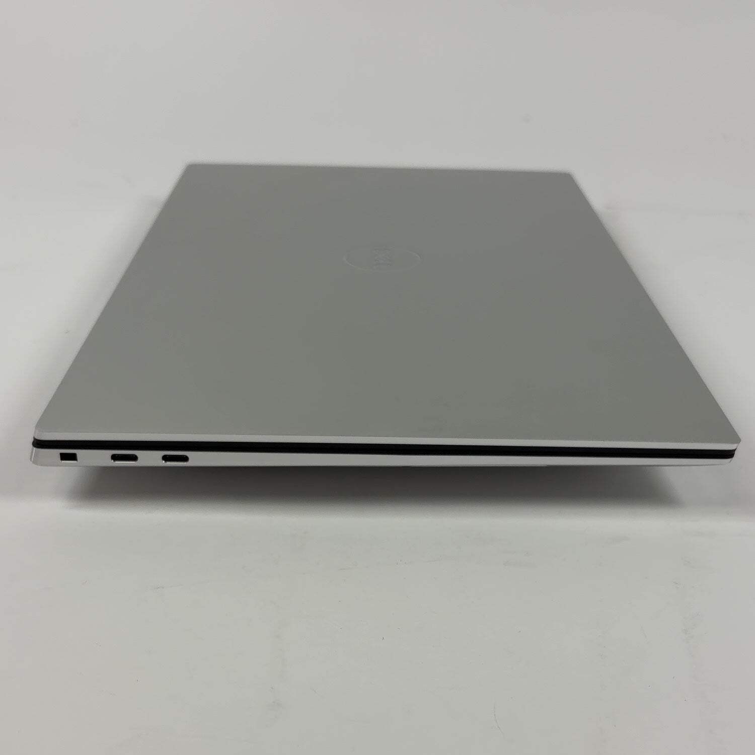 Dell XPS 9520 15.6″ i7-12700H 2.3GHz 32GB RAM 1TB SSD GeForce RTX 3050