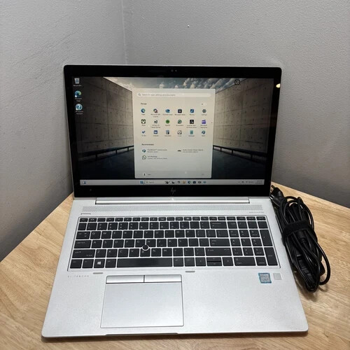 HP EliteBook 850 G5 15.6″ i5-8250u 1.60GHZ 16GB 256GB SSD