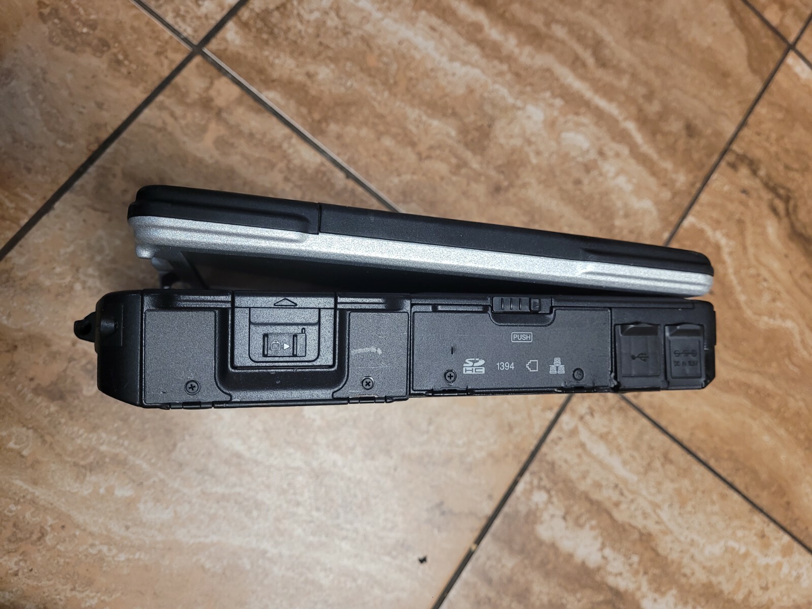 PANASONIC CF-30 L7500 2 DUO 1.6GHZ/ TOUCH/ BT/ / WIN7 ULTIMATE P64 /320GB HD/