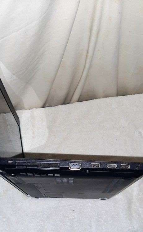 Lenovo ThinkPad Edge E440 14″ Laptop Computer Windows 10 I7-4702MQ – Sold AS-IS