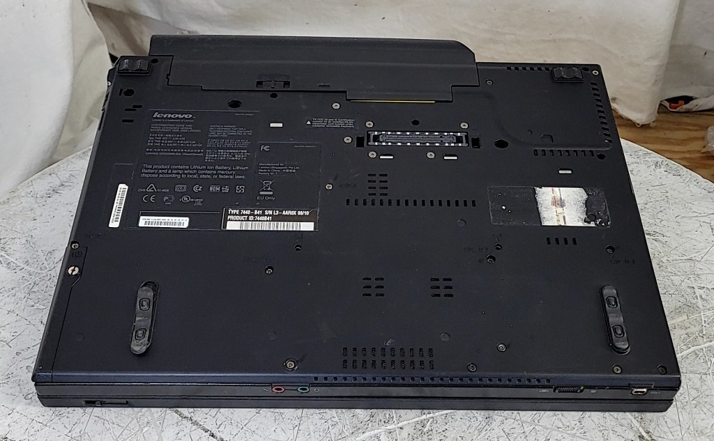LENOVO ThinkPad R400 7440B41 Laptop Intel CORE2 DUO T5870 2GB 160GB