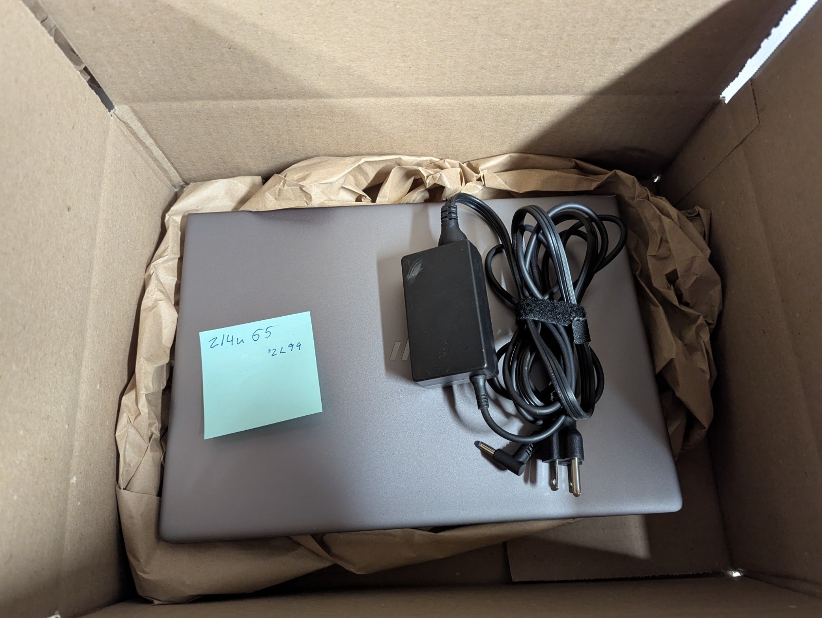 HP ZBook 14u G5 i5-7200U, 16GB RAM, 256GB SSD, Radeon Pro WX 3100, 1080p – 2L99