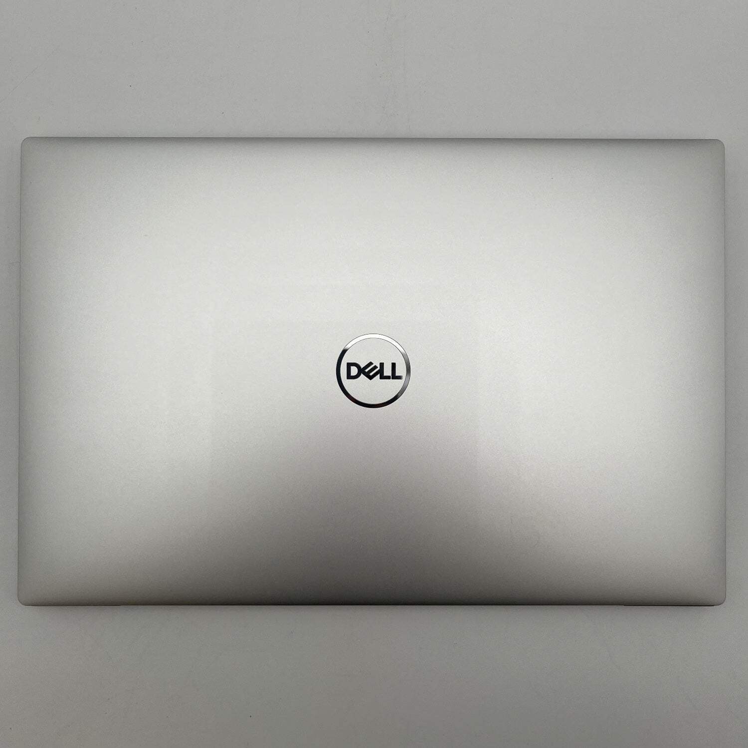 Dell XPS 9300 13.3″ i5-1035G1 1.0GHz 16GB RAM 256GB SSD