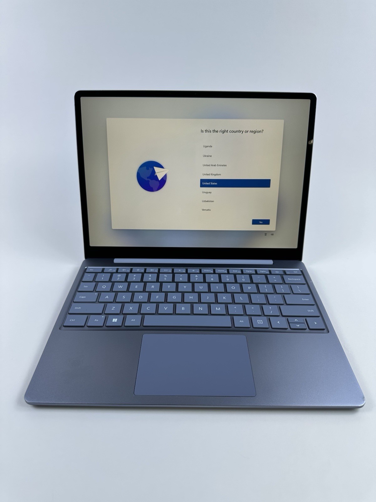 Microsoft Surface Laptop Go 2 2013 12.4″ i5-1135G7 2.4GHz 8GB RAM 256GB SSD Blue