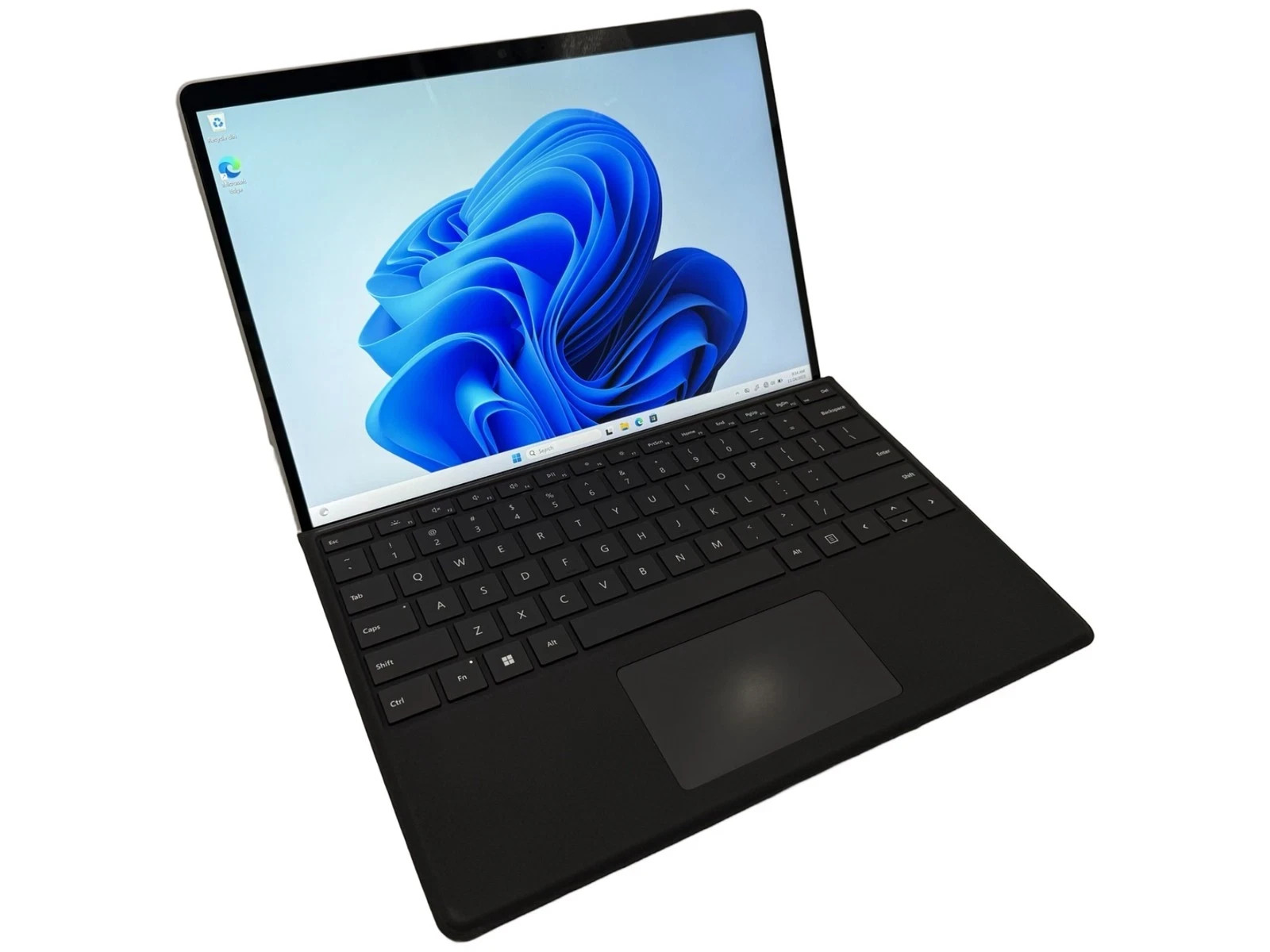 Microsoft Surface Pro 8 13″ (256GB SSD, Intel Core i5 11th Gen., 2.40 GHz, 8GB)