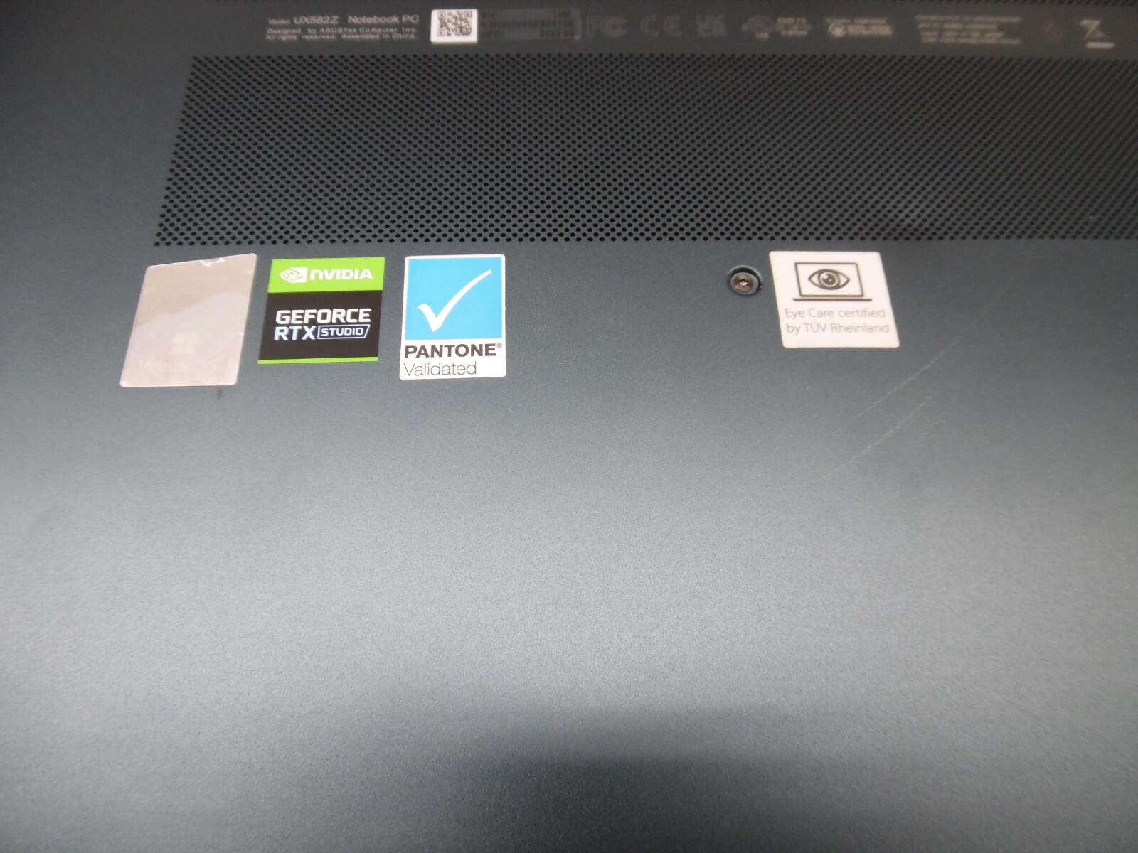 ASUS ZenBook Pro Duo 15 OLED 4K, GeForce RTX 3060, i9-12900H, 32GB, 4TB