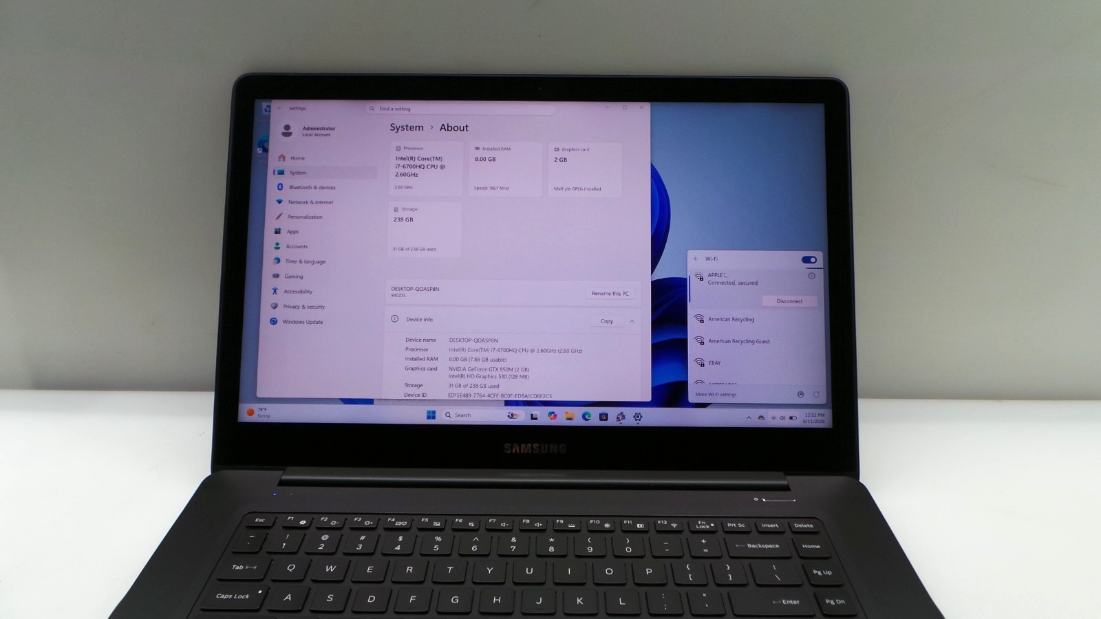 Samsung Notebook NP940Z5L | 15.6″ | i7-6700HQ | 8GB 256GB SSD | Touchscreen
