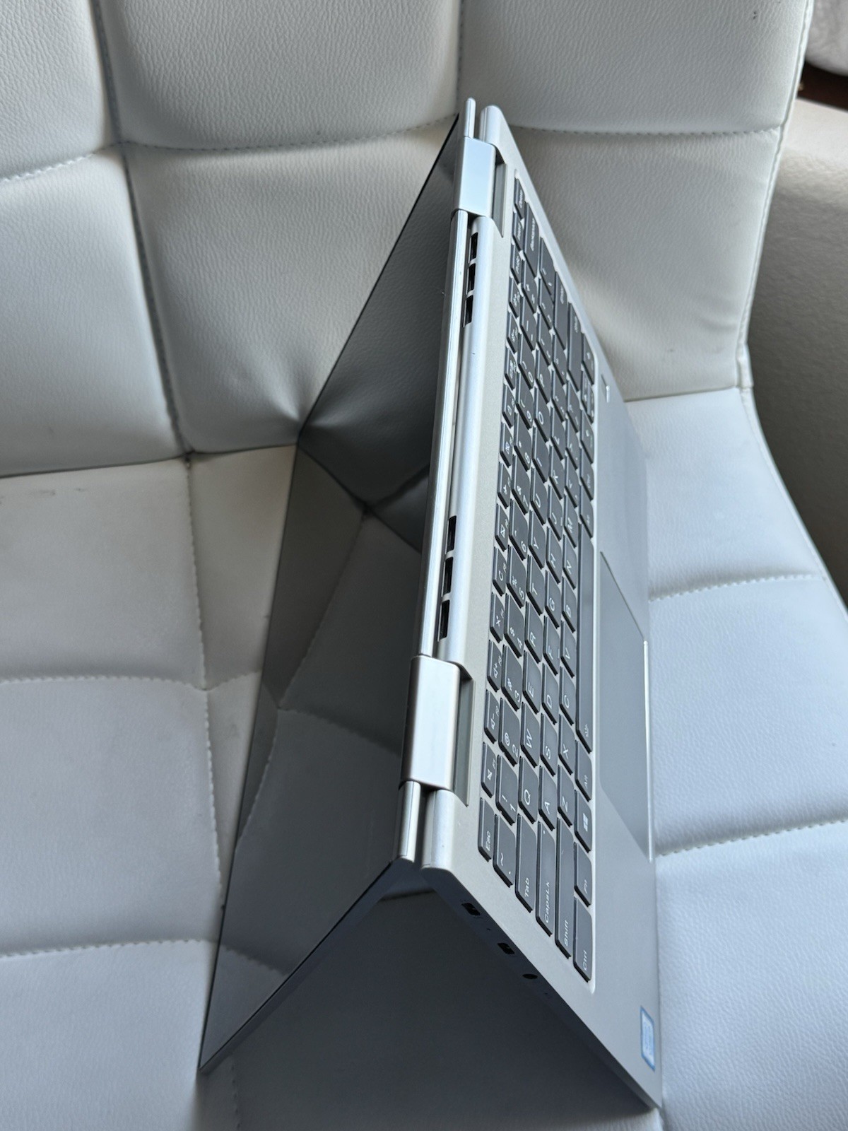 Lenovo YOGA 730-13IKB 81CT Core i5-8250U @1.6GHz 8GB Ram 256GB SSD Not Touch Scr