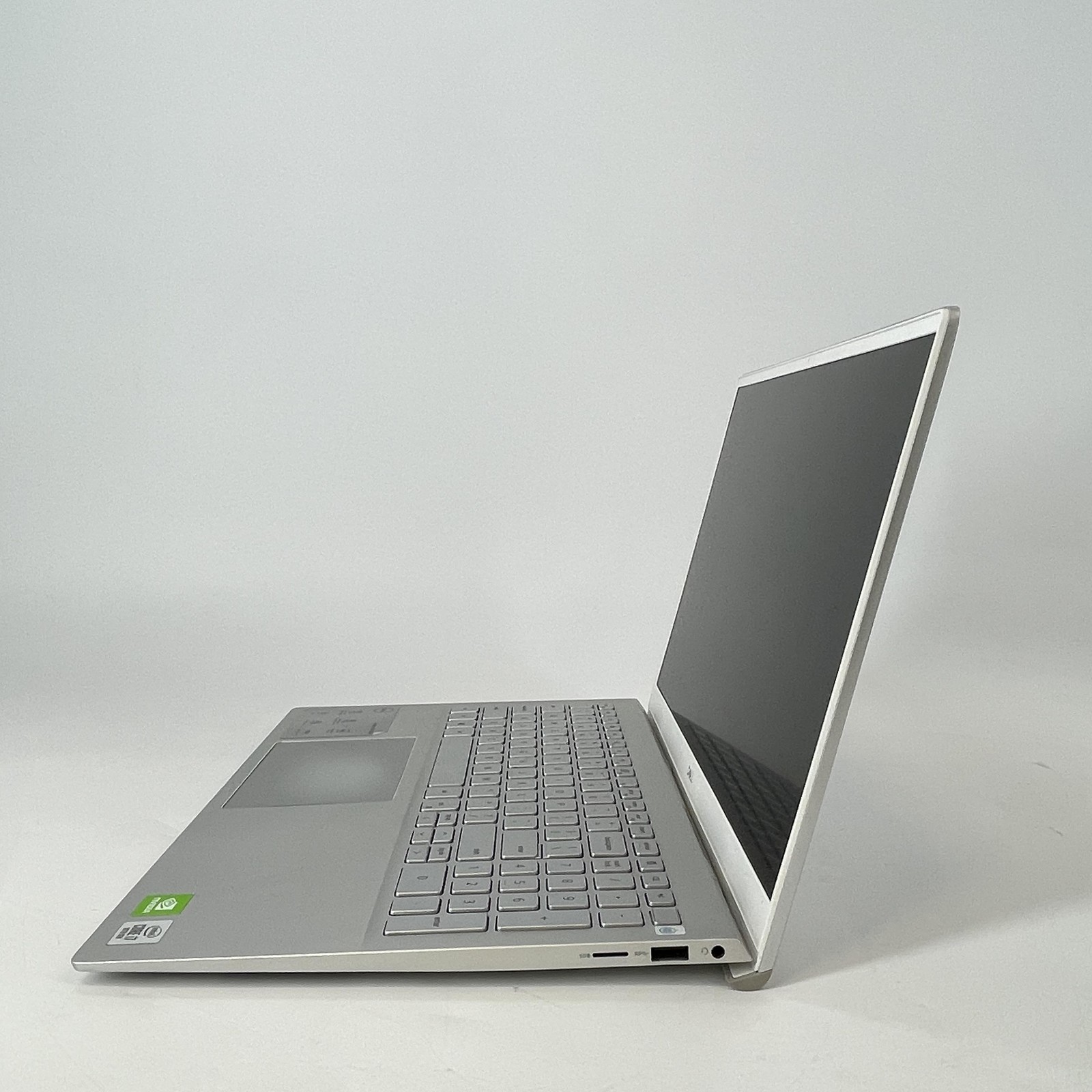Dell Inspiron 5501 15.6 FHD TOUCH i7-1065G7 1.30GHz 16GB 512GB SSD MX330 Good
