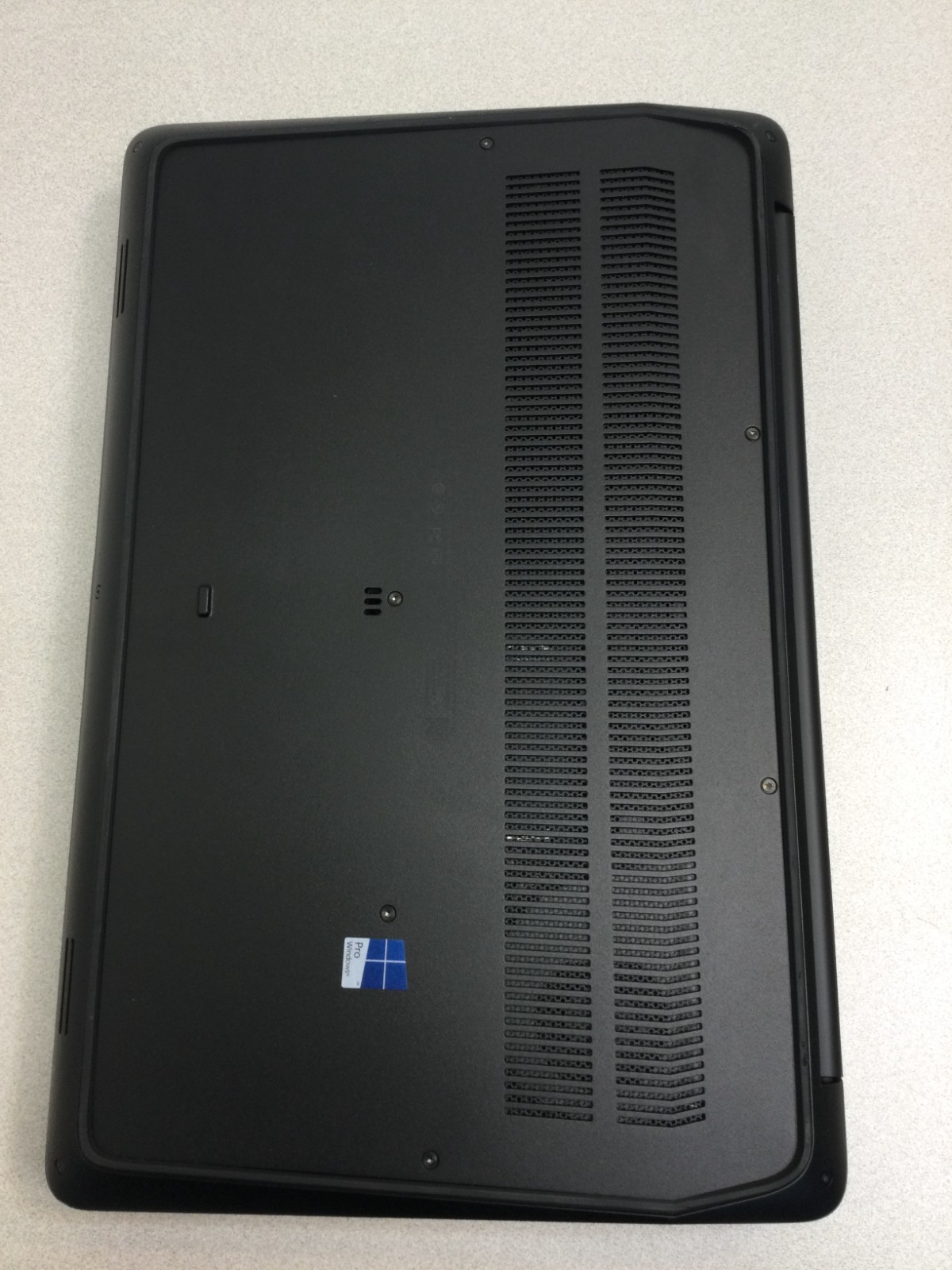 HP ZBook 17 G3 core i7 6th gen 2.60ghz 128GB SSD 8GB RAM 17.3” WIN 11 PRO