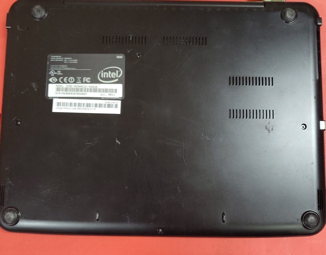 Broken lot of 2 Samsung Notebook – XE500C21