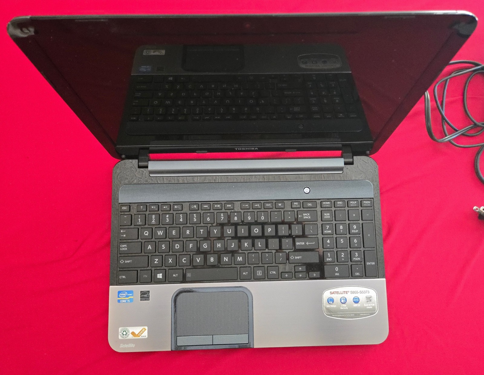 Toshiba Satellite S955-S5373 15.6″ Laptop with 1TB HD and battery. Works great!