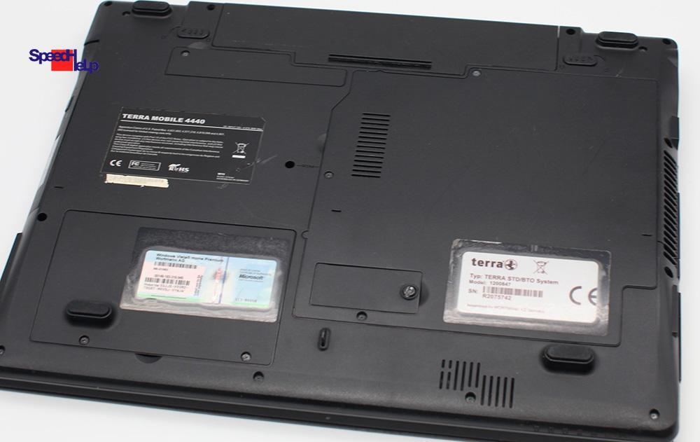 Terra Mobile 4440 Notebook Laptop Windows XP GeForce 9300 1680×1050 15.4″ 250GB