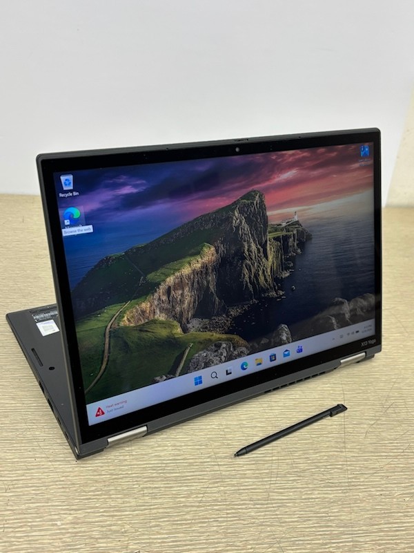Lenovo ThinkPad X13 Yoga Gen 2 Touch 2n1 i5-1145G7 16GB 256GB SSD W11P w/ issue