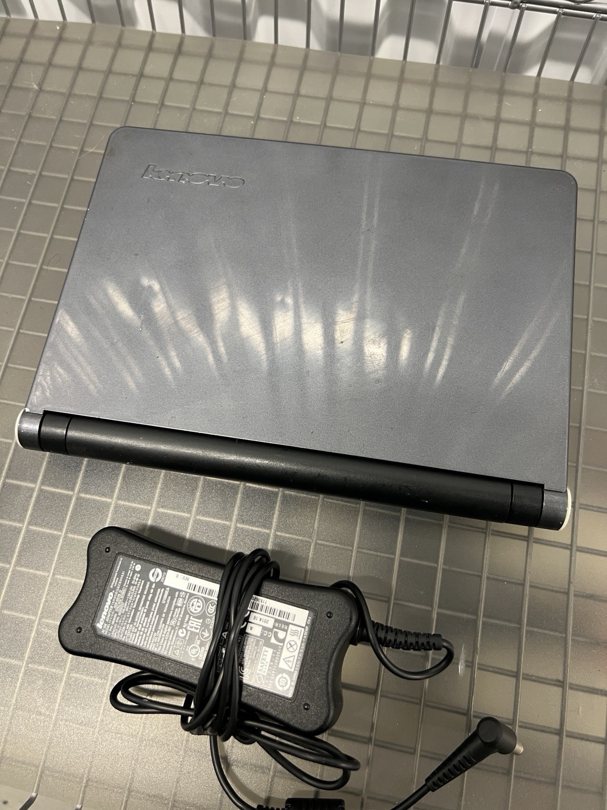 Lenovo IdeaPad S10e & CHARGER Windows XP Netbook 240GB SSD