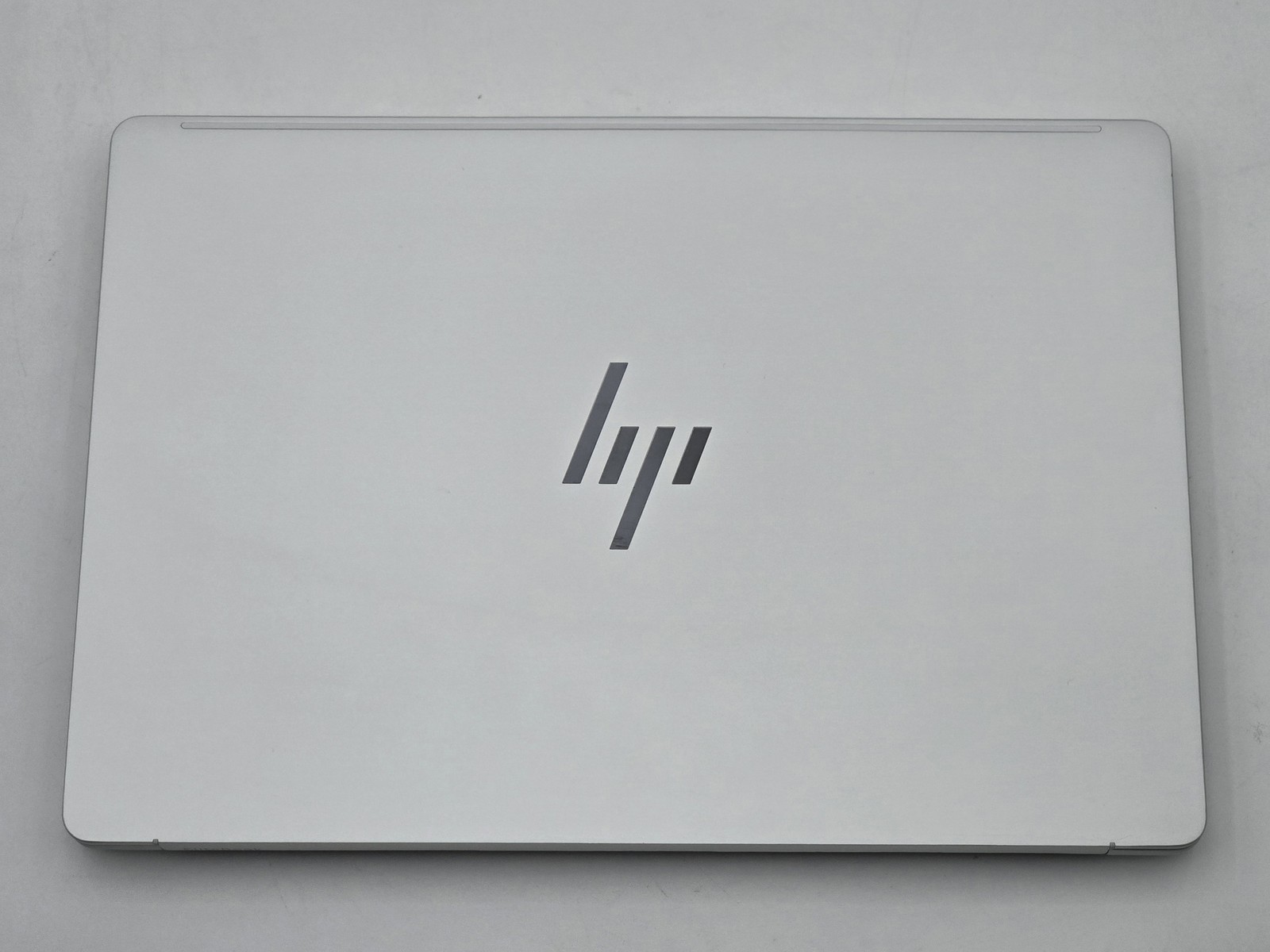 HP EliteBook X G1a 14″ 2880 x 1800 RYZEN AI 9 HX PRO 375 1TB SSD 64GB W11P 120Hz