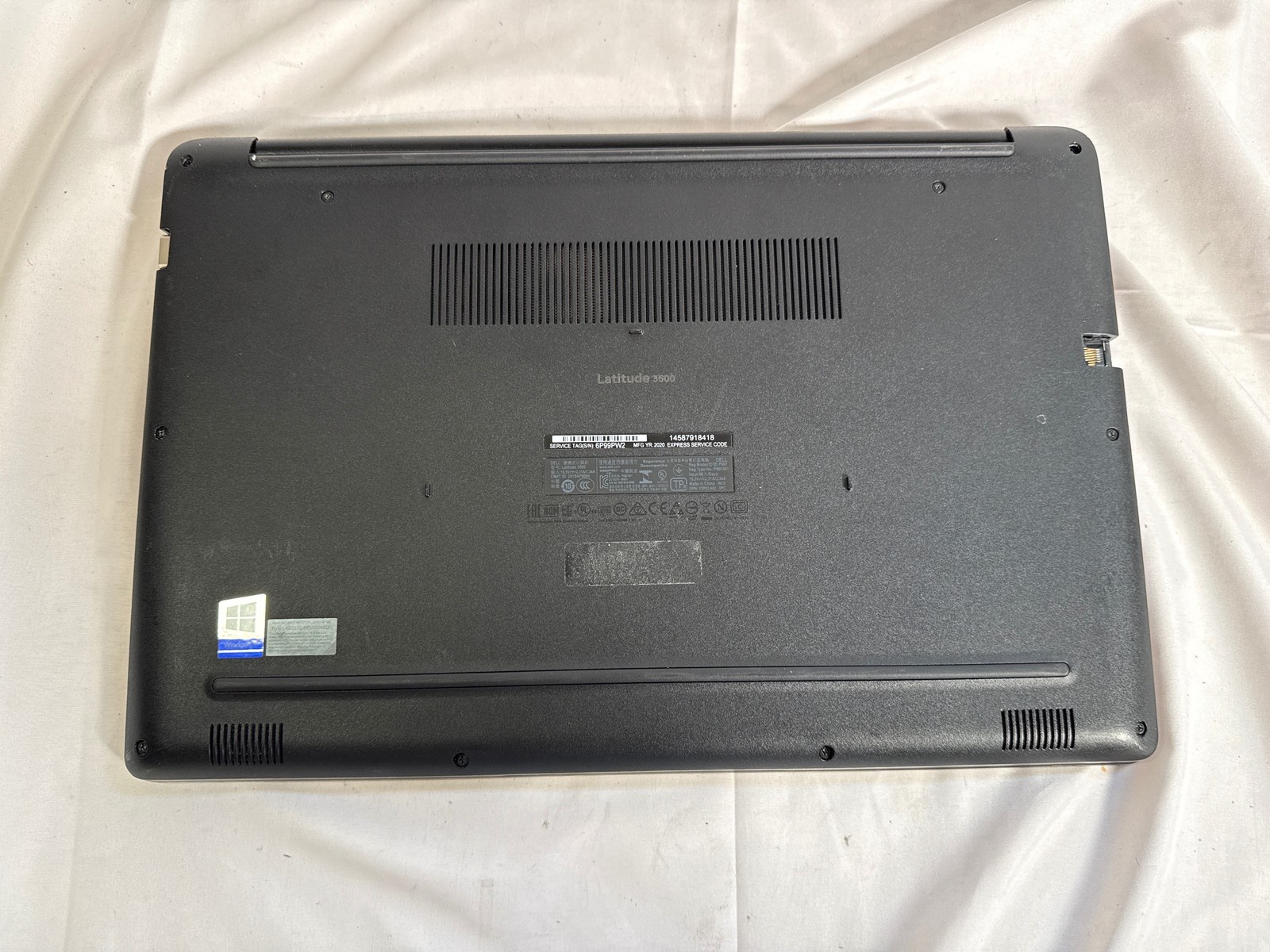 Dell Latitude 3500 Intel i7-8565U 16 GB 256 GB SSD NVIDIA MX130 2GB