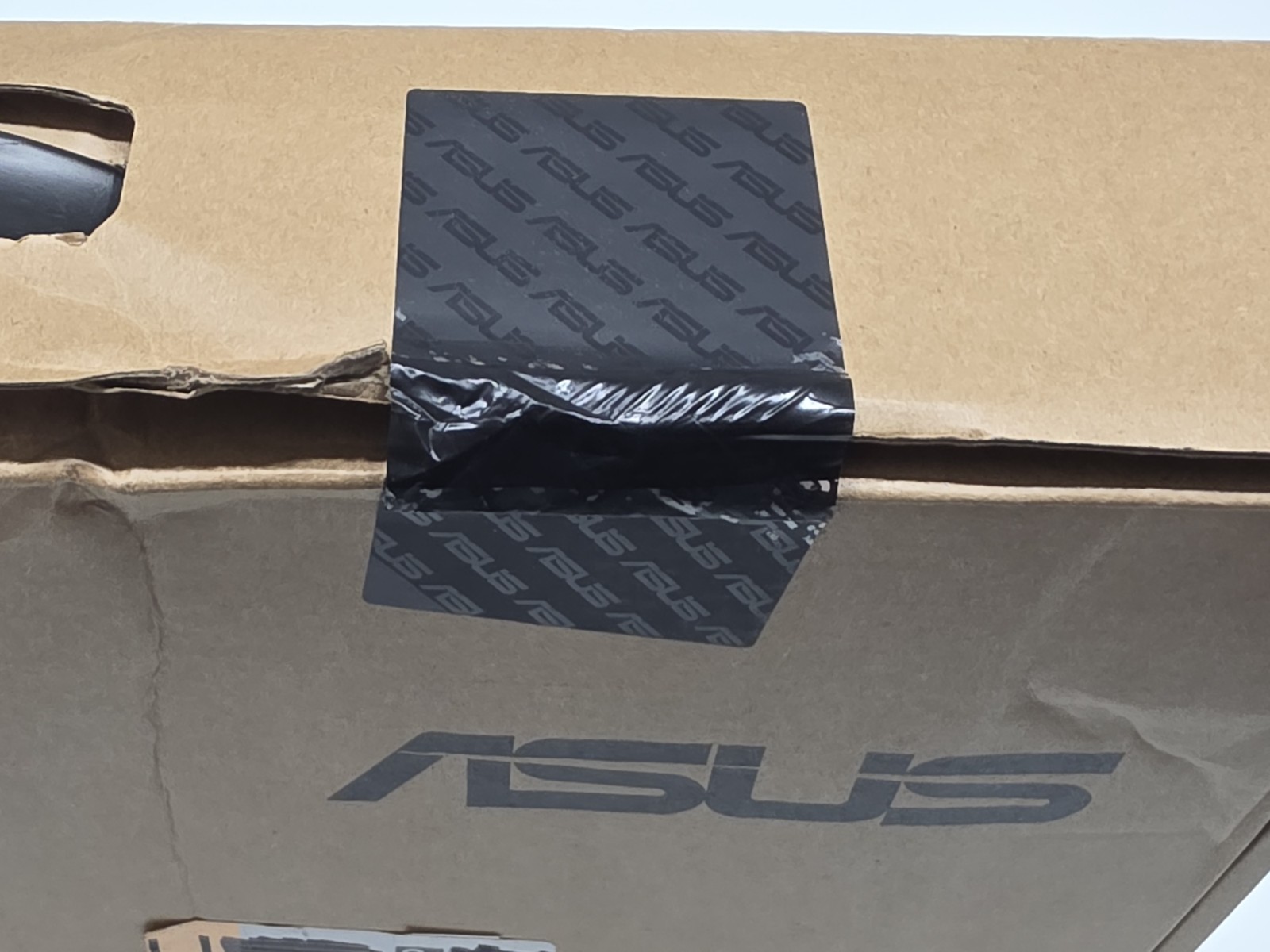 ASUS Chromebook Plus CX3402 14″ FHD Touch i3-1215U 8GB RAM 128GB SSD WHITE