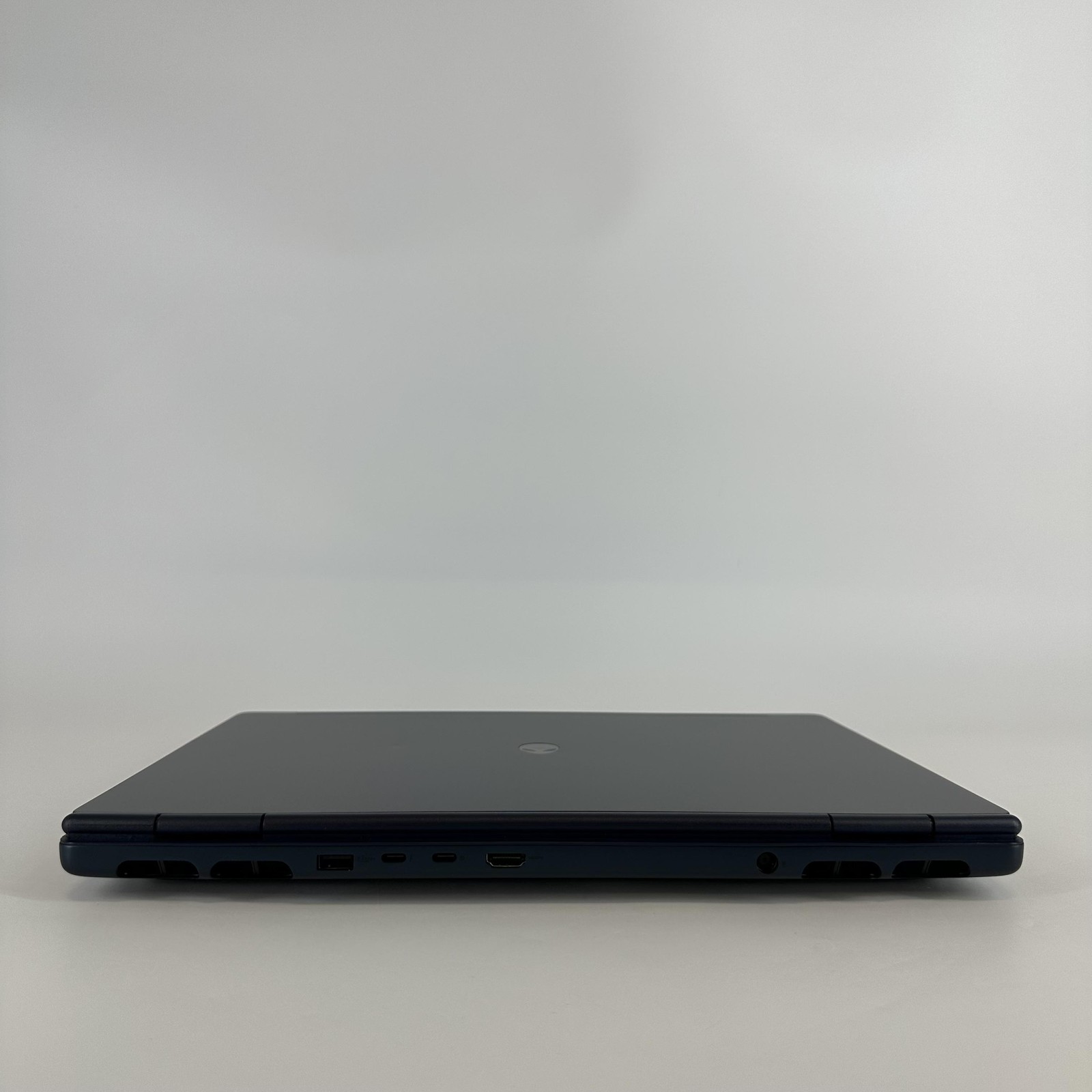 Dell Alienware 16X Aurora 240Hz QHD+ 2.7 GHz Ultra 9 275HX 32GB 1TB SSD RTX 5070