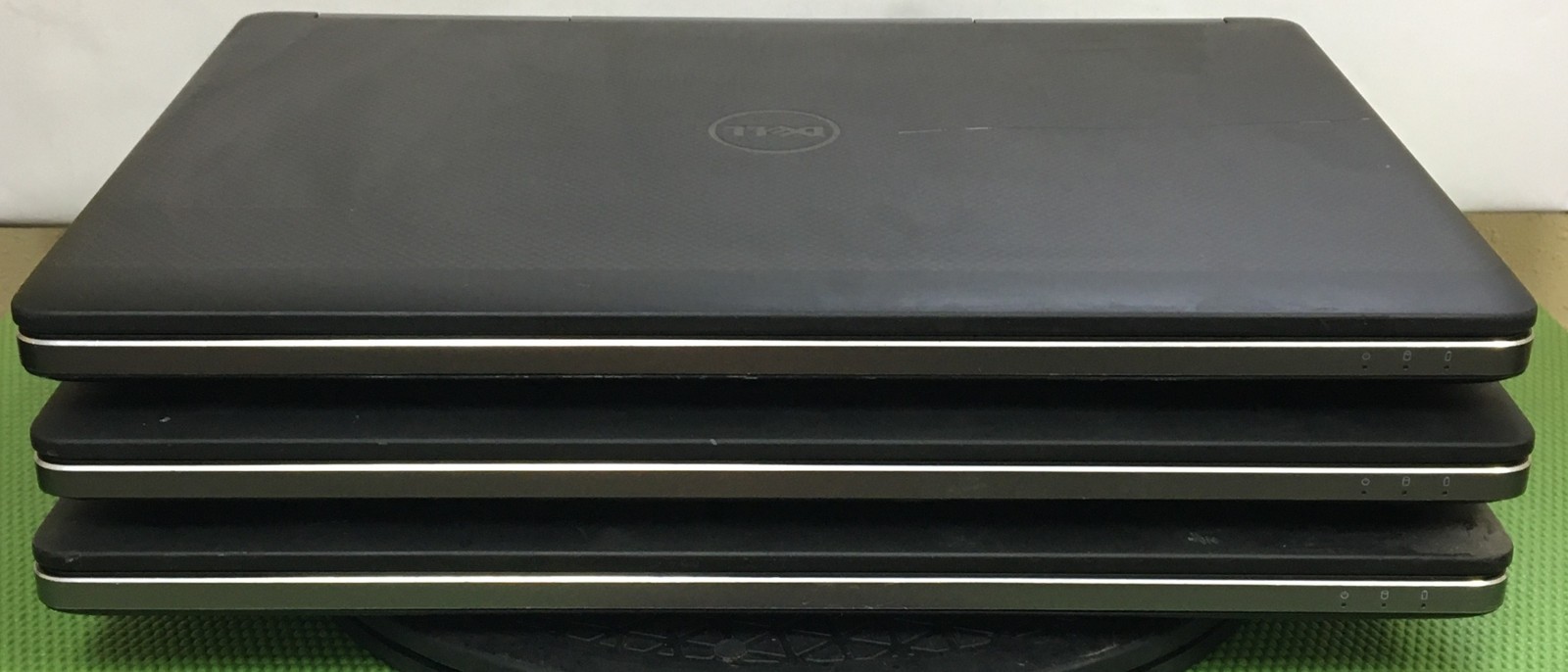 (Lot of 3) Dell Precision 7520 i7-6820HQ 16/8GB M2200 – no SSD/OS (AS IS-READ)